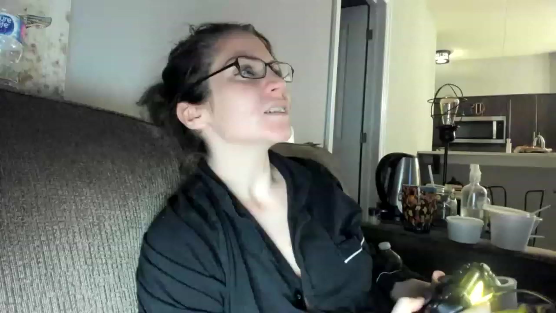 Gallery image thumbnail from Laurel's myfreecams stream on, 03/01/2023, 05:40 image 4 of 20