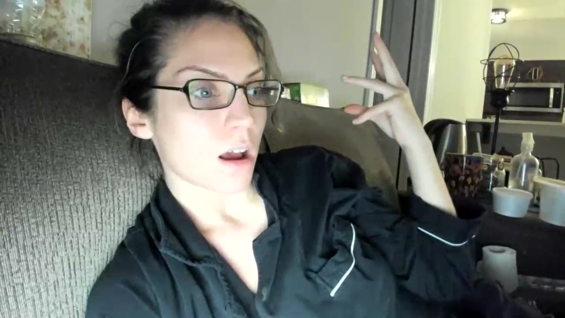 Gallery image thumbnail from Laurel's myfreecams stream on, 03/01/2023, 05:40 image 14 of 20