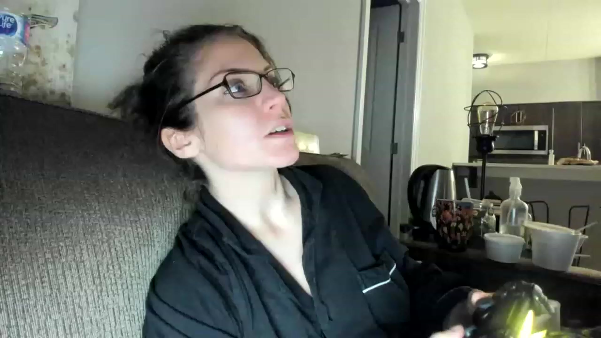 Gallery image thumbnail from Laurel's myfreecams stream on, 03/01/2023, 05:40 image 6 of 20