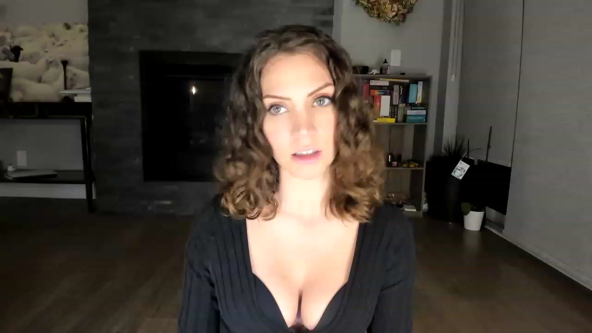 Gallery image thumbnail from Laurel's myfreecams stream on, 03/04/2023, 08:13 image 4 of 20