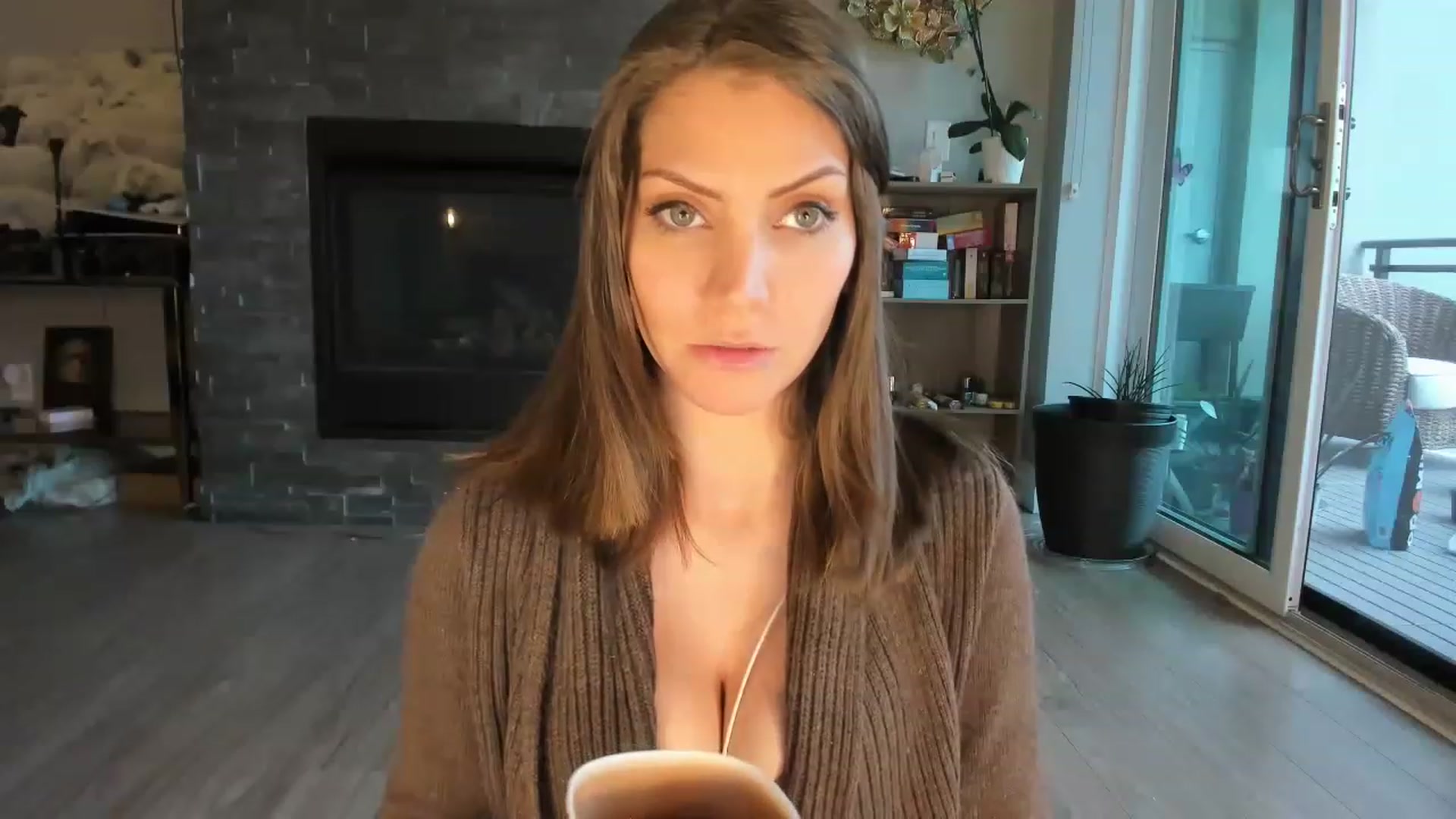 Gallery image thumbnail from Laurel's myfreecams stream on, 05/13/2023, 23:27 image 12 of 20