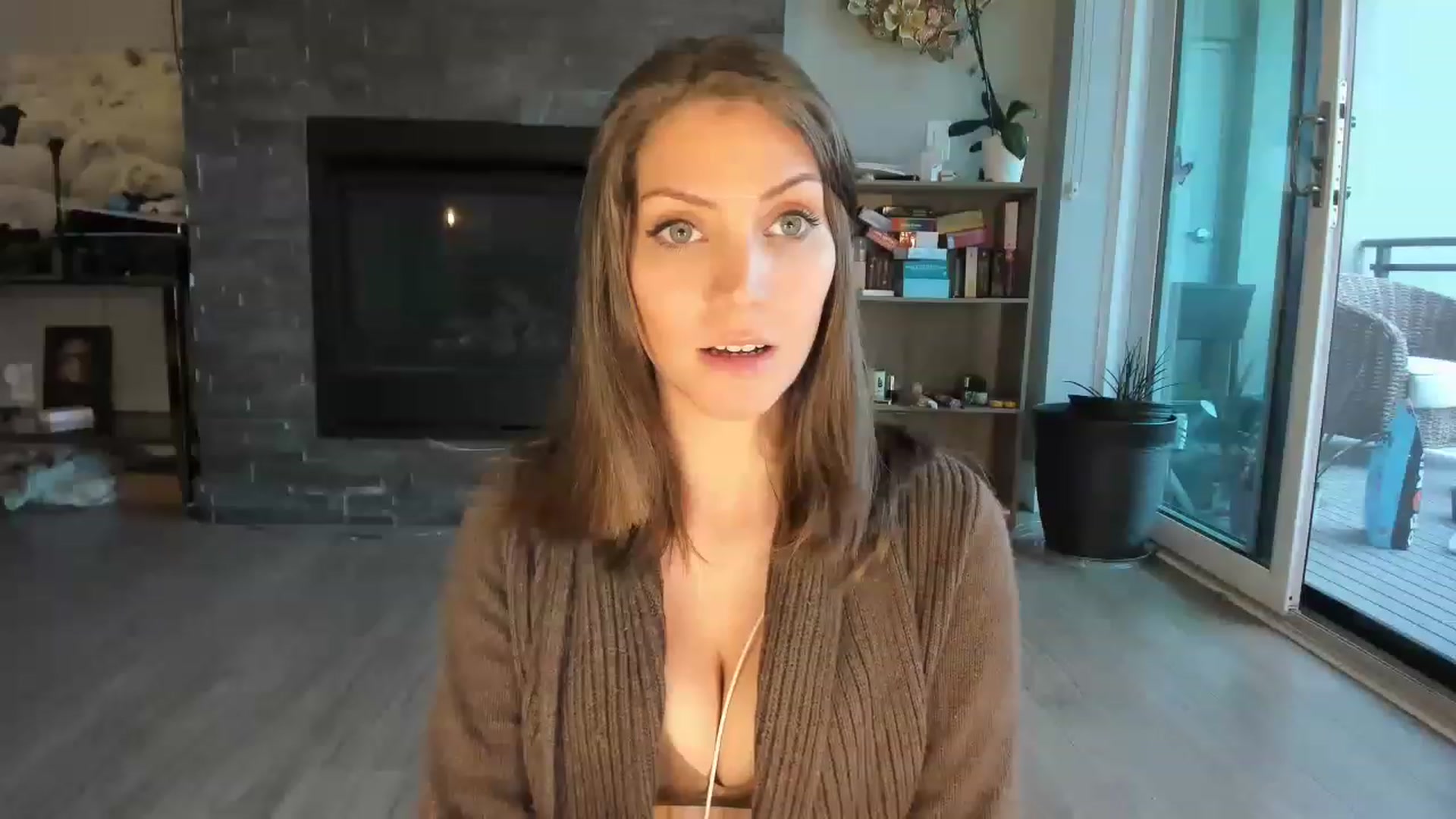 Gallery image thumbnail from Laurel's myfreecams stream on, 05/13/2023, 23:27 image 18 of 20