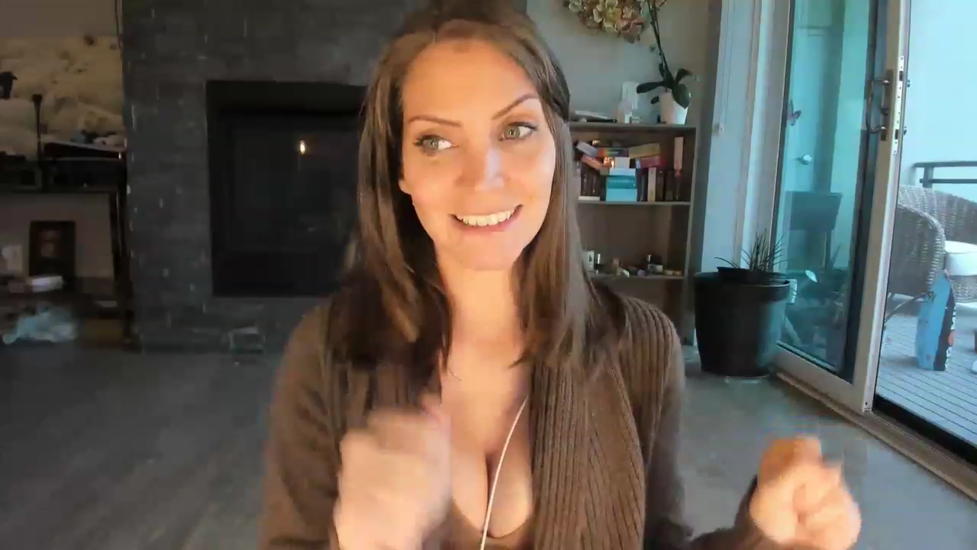 Gallery image thumbnail from Laurel's myfreecams stream on, 05/13/2023, 23:27 image 19 of 20