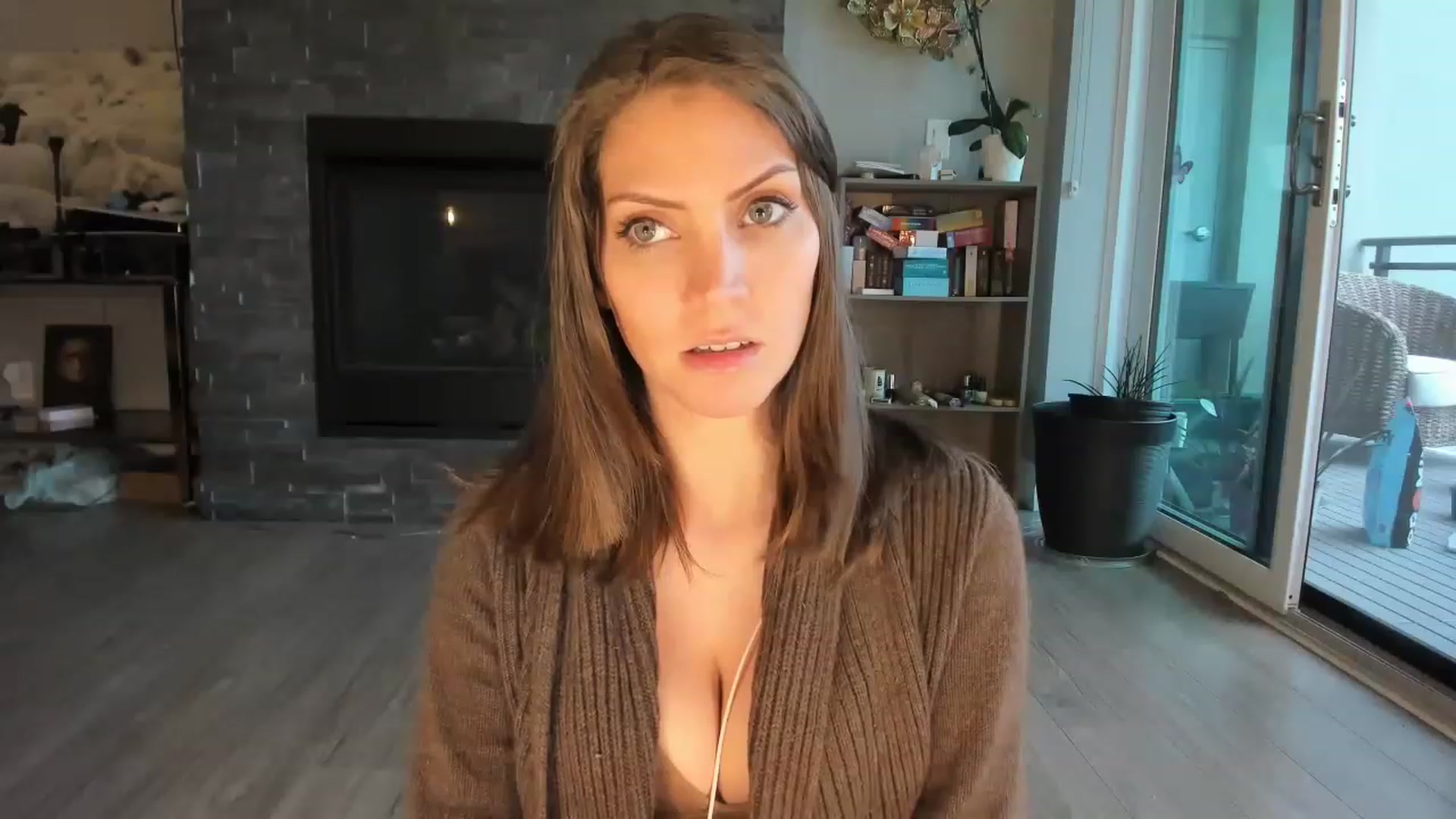 Gallery image thumbnail from Laurel's myfreecams stream on, 05/13/2023, 23:27 image 15 of 20