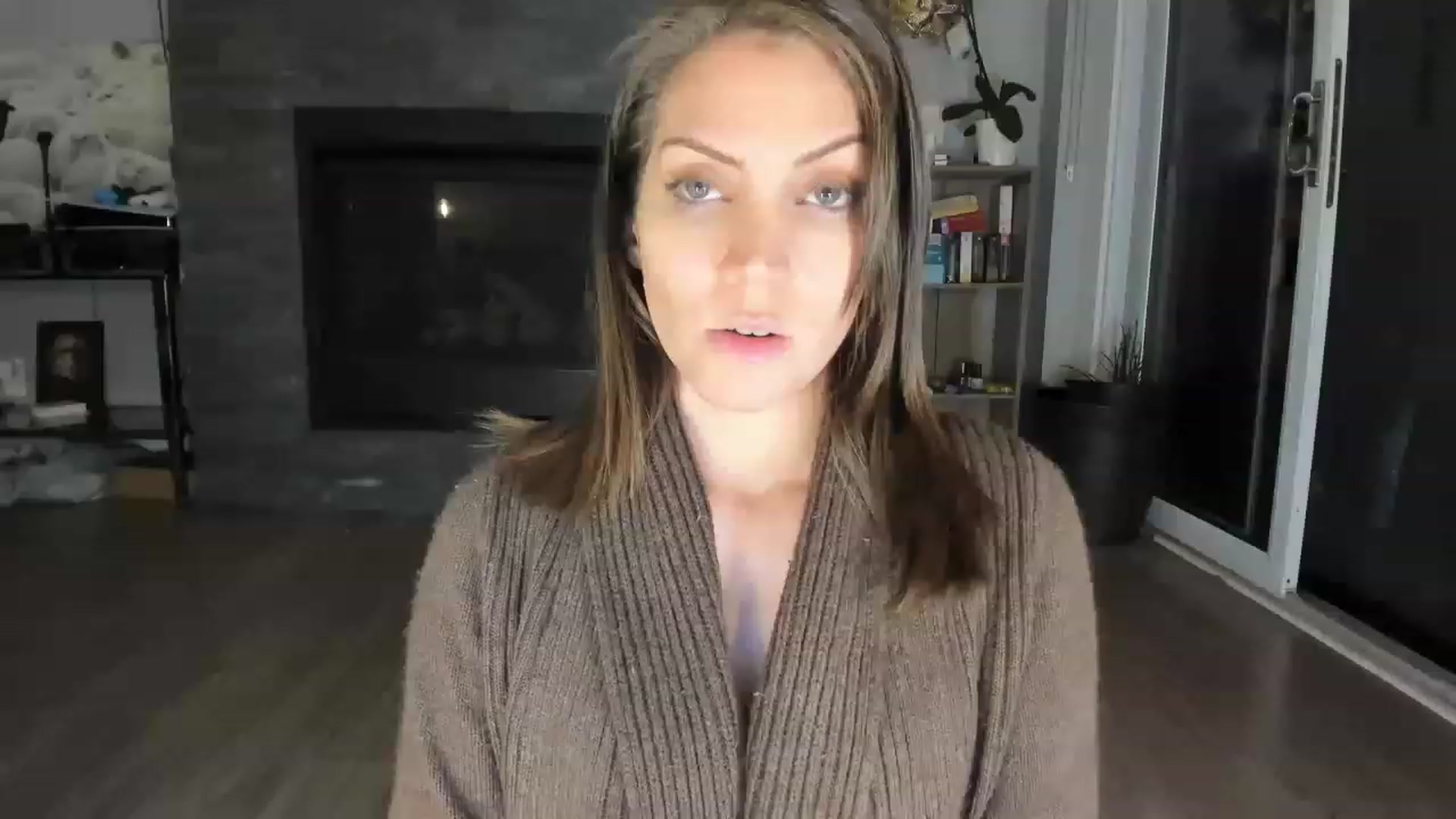 Gallery image thumbnail from Laurel's myfreecams stream on, 05/14/2023, 02:25 image 1 of 20