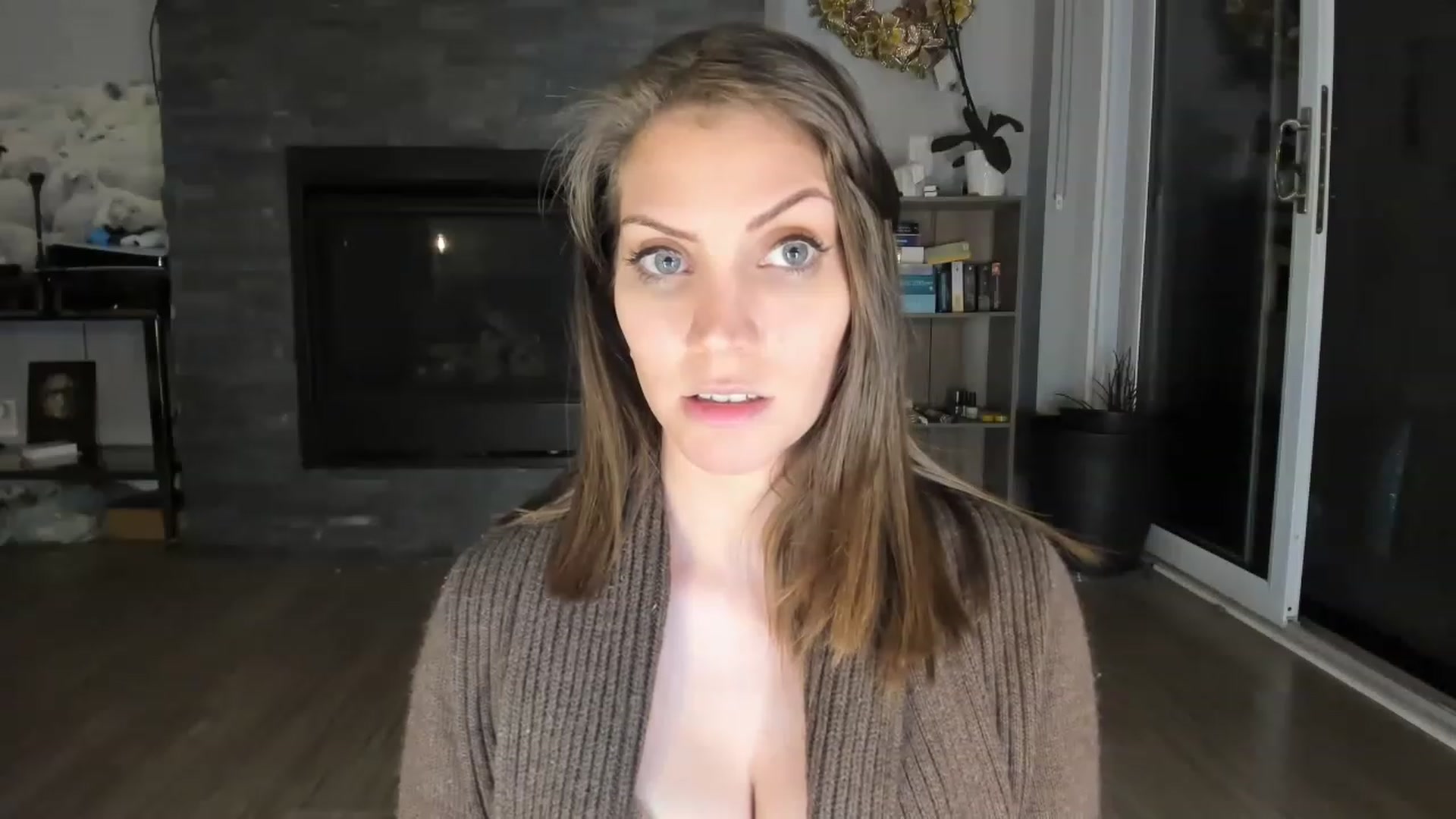Gallery image thumbnail from Laurel's myfreecams stream on, 05/14/2023, 03:26 image 6 of 20