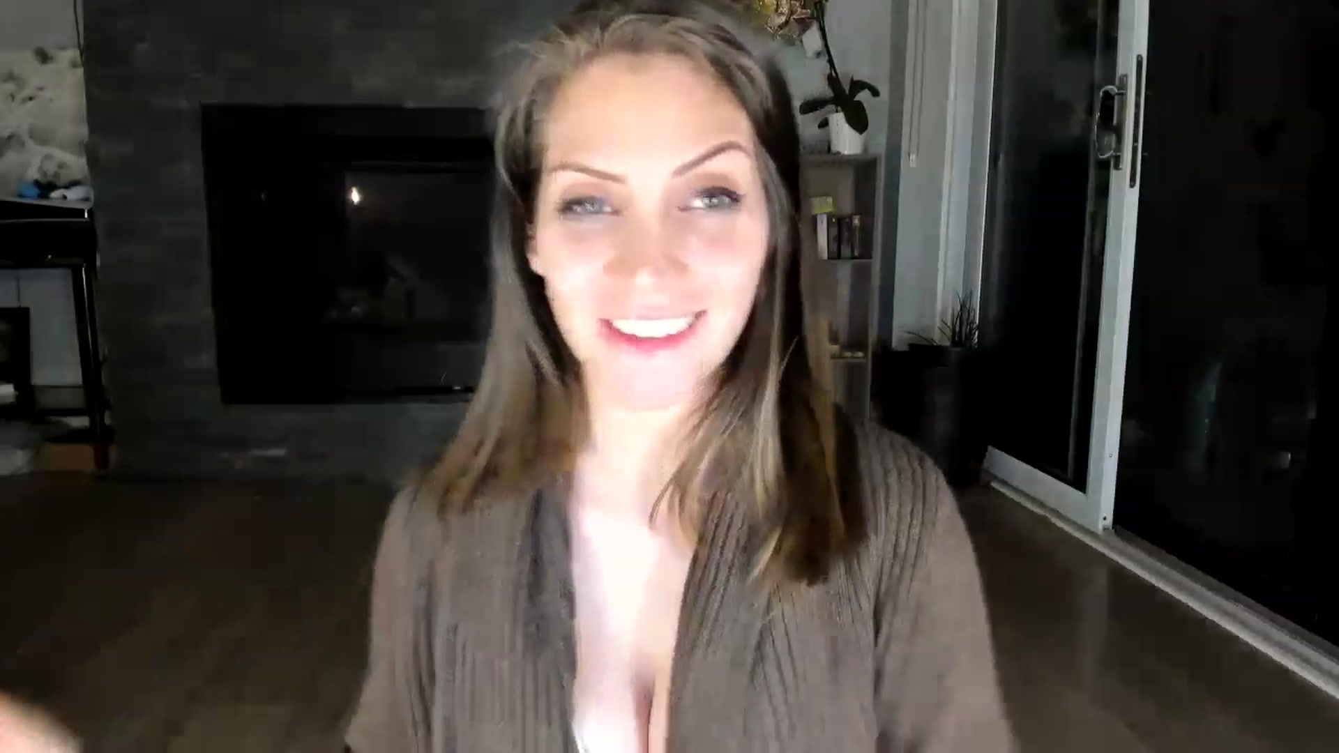 Gallery image thumbnail from Laurel's myfreecams stream on, 05/14/2023, 07:11 image 14 of 20