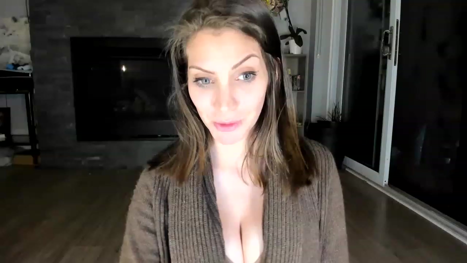 Gallery image thumbnail from Laurel's myfreecams stream on, 05/14/2023, 07:11 image 10 of 20