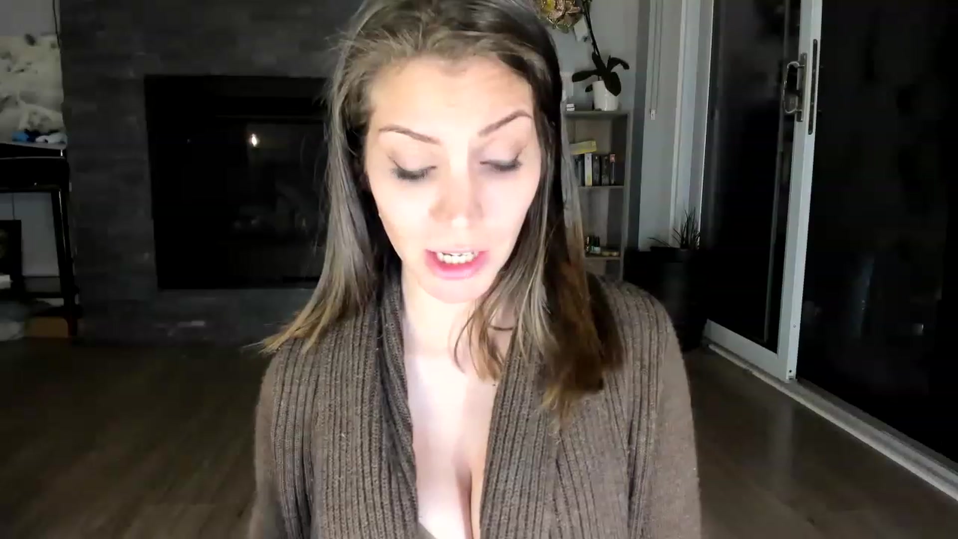 Gallery image thumbnail from Laurel's myfreecams stream on, 05/14/2023, 07:11 image 11 of 20
