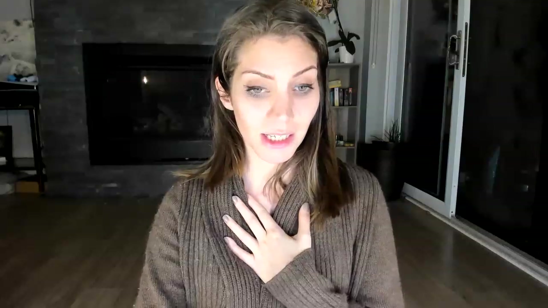 Gallery image thumbnail from Laurel's myfreecams stream on, 05/14/2023, 07:11 image 13 of 20