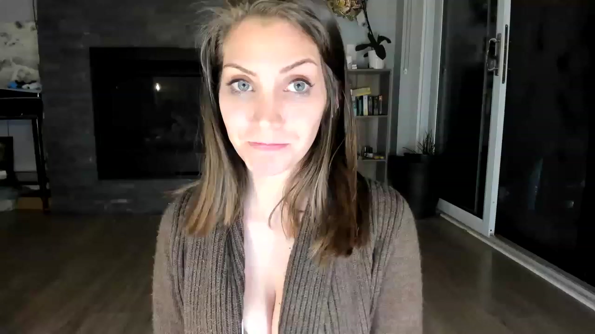 Gallery image thumbnail from Laurel's myfreecams stream on, 05/14/2023, 07:11 image 12 of 20