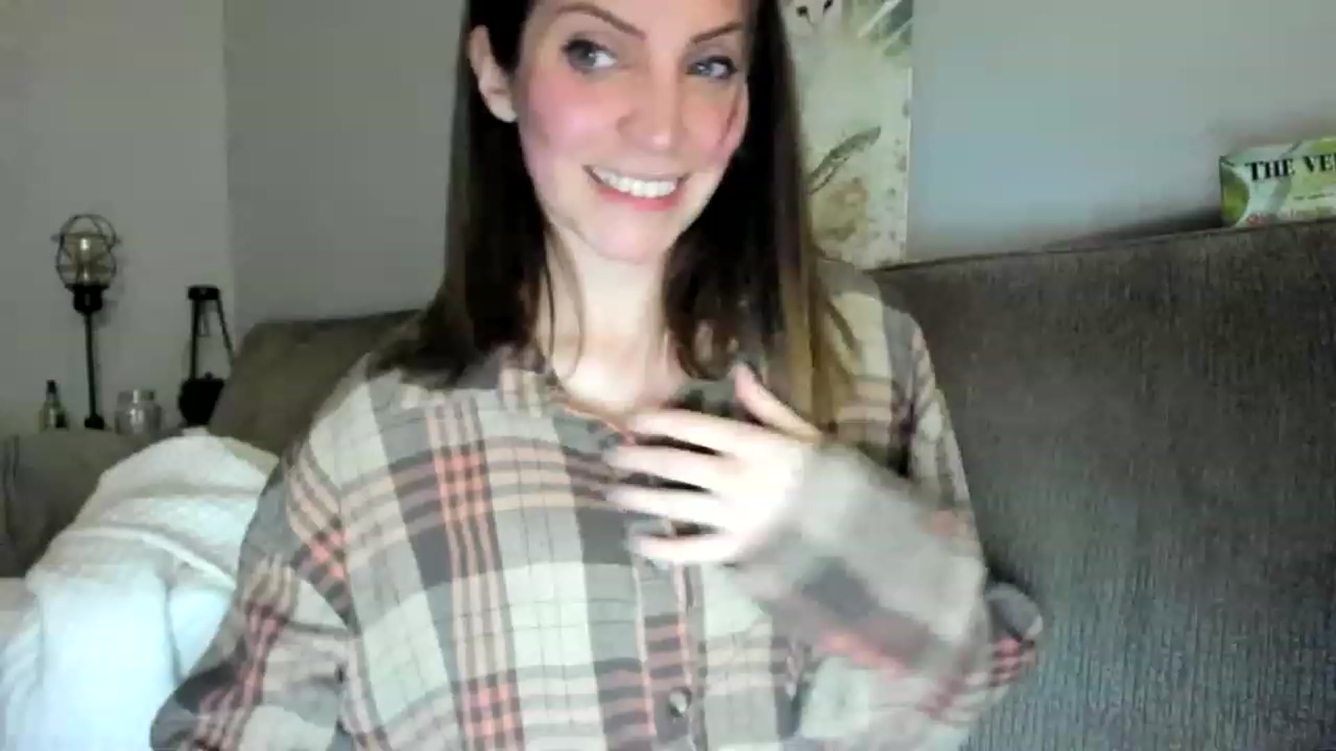 Gallery image thumbnail from Laurel's myfreecams stream on, 05/18/2023, 04:14 image 8 of 20