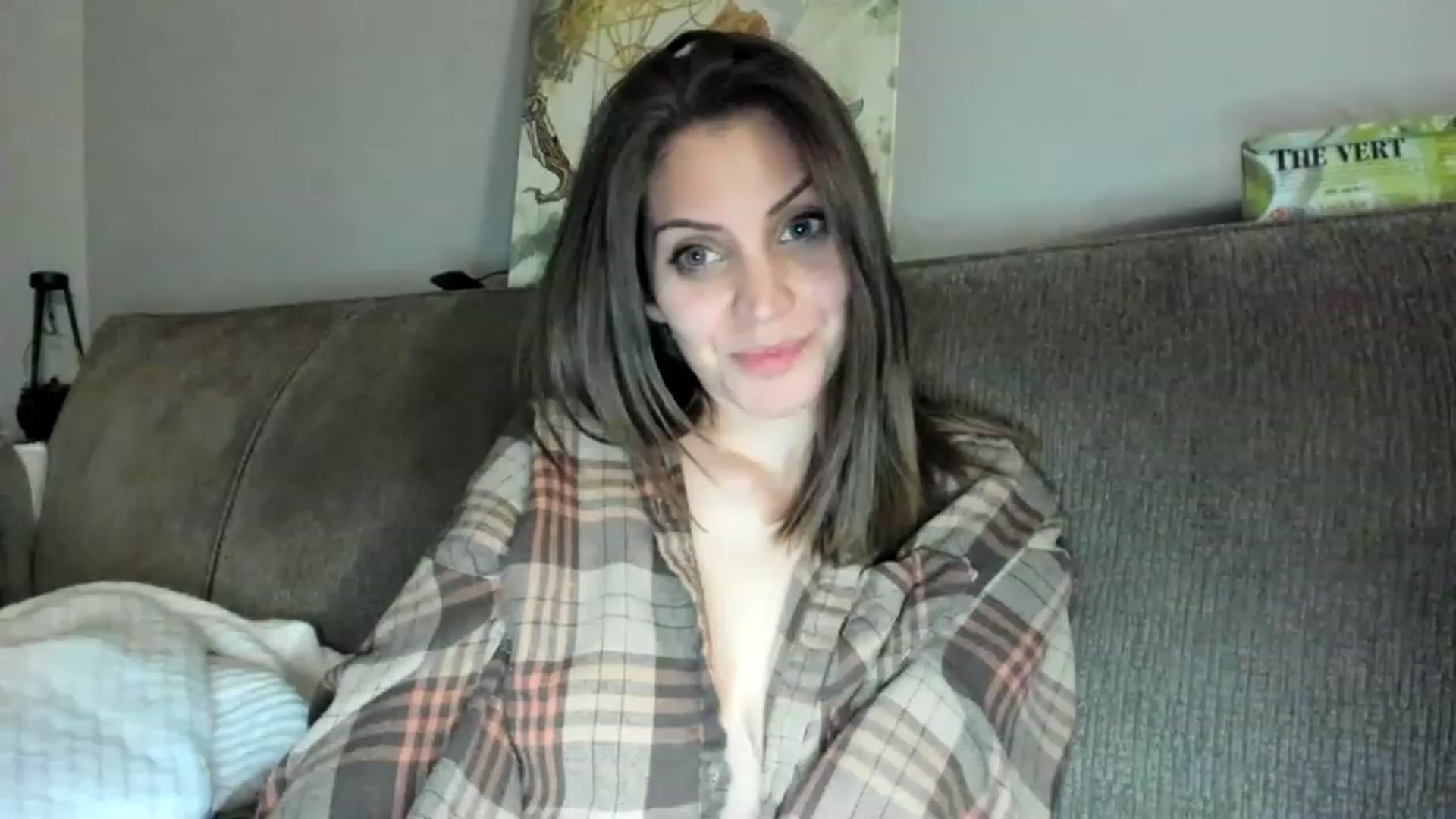 Gallery image thumbnail from Laurel's myfreecams stream on, 05/18/2023, 08:11 image 2 of 20