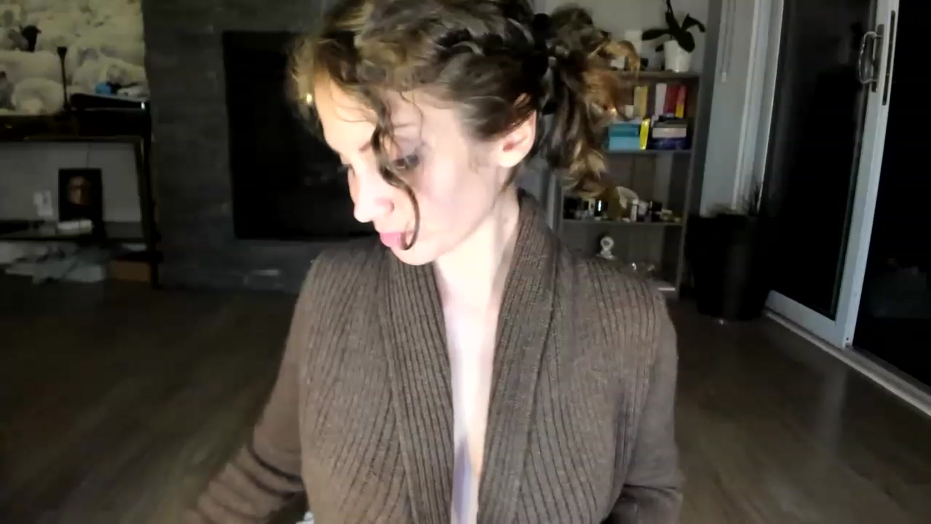 Gallery image thumbnail from Laurel's myfreecams stream on, 05/20/2023, 09:10 image 4 of 20