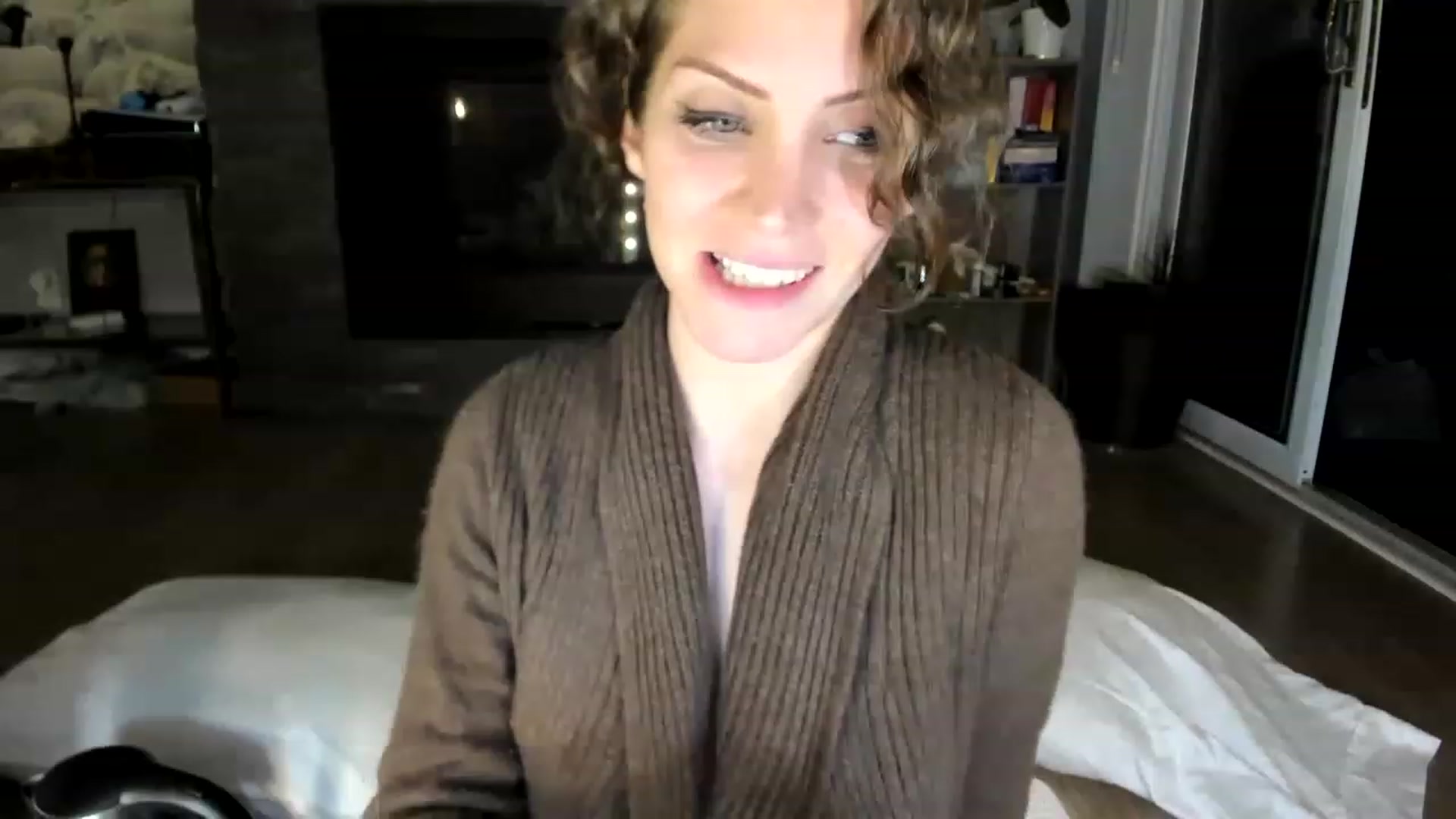 Gallery image thumbnail from Laurel's myfreecams stream on, 05/20/2023, 09:10 image 18 of 20