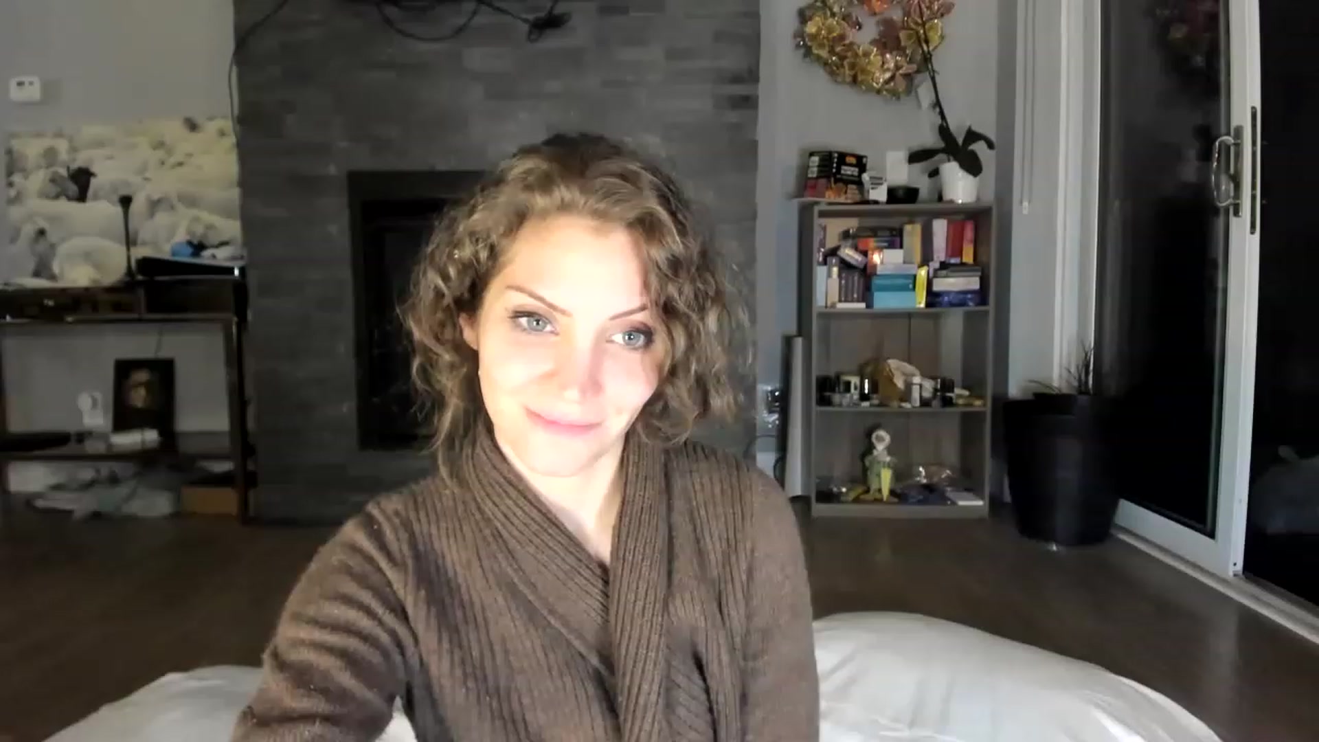 Gallery image thumbnail from Laurel's myfreecams stream on, 05/20/2023, 10:19 image 4 of 20