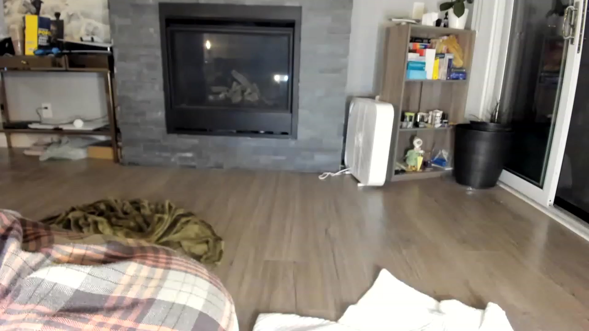 Gallery image thumbnail from Laurel's myfreecams stream on, 05/29/2023, 07:37 image 2 of 20