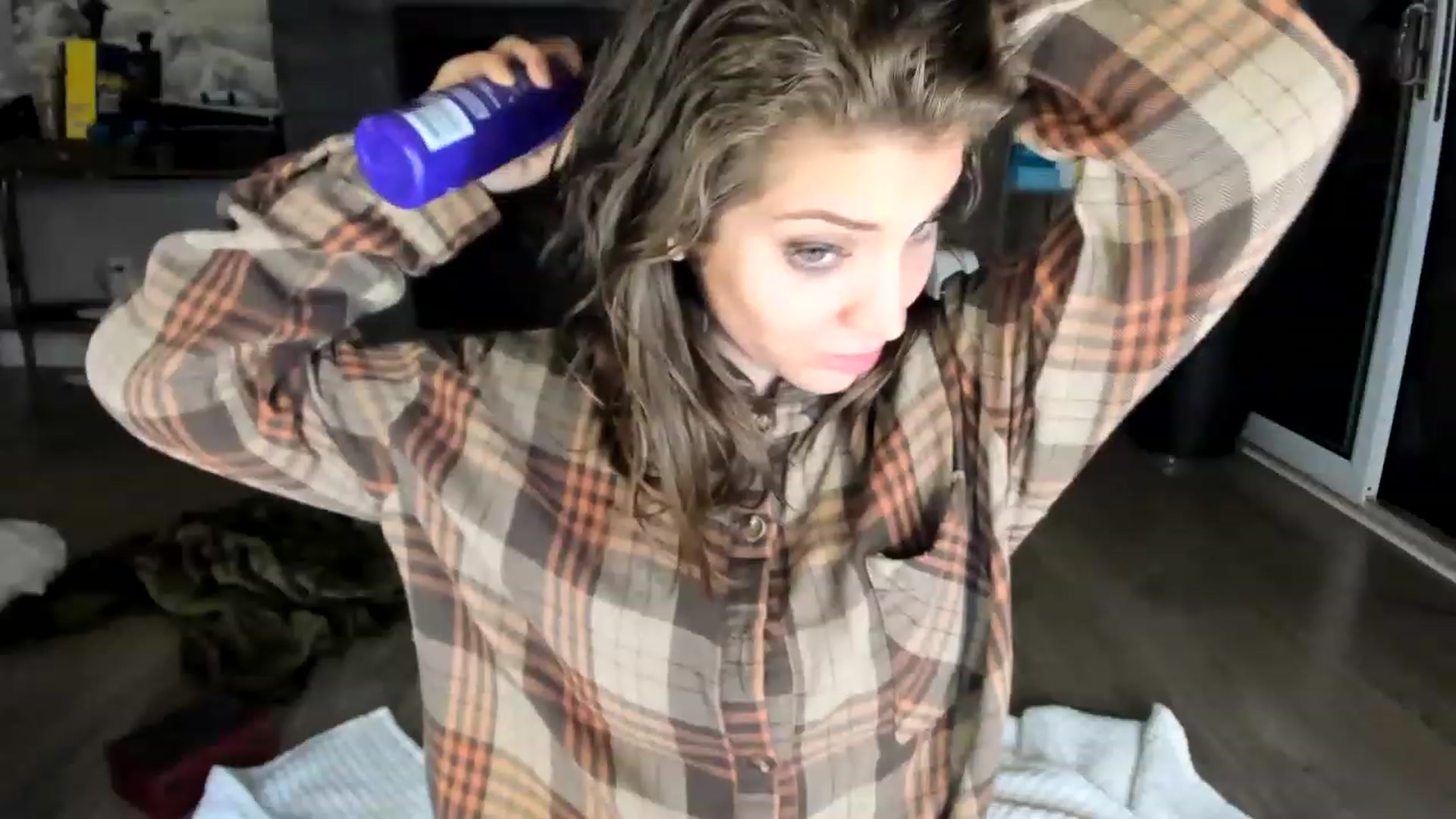 Gallery image thumbnail from Laurel's myfreecams stream on, 05/29/2023, 07:37 image 12 of 20