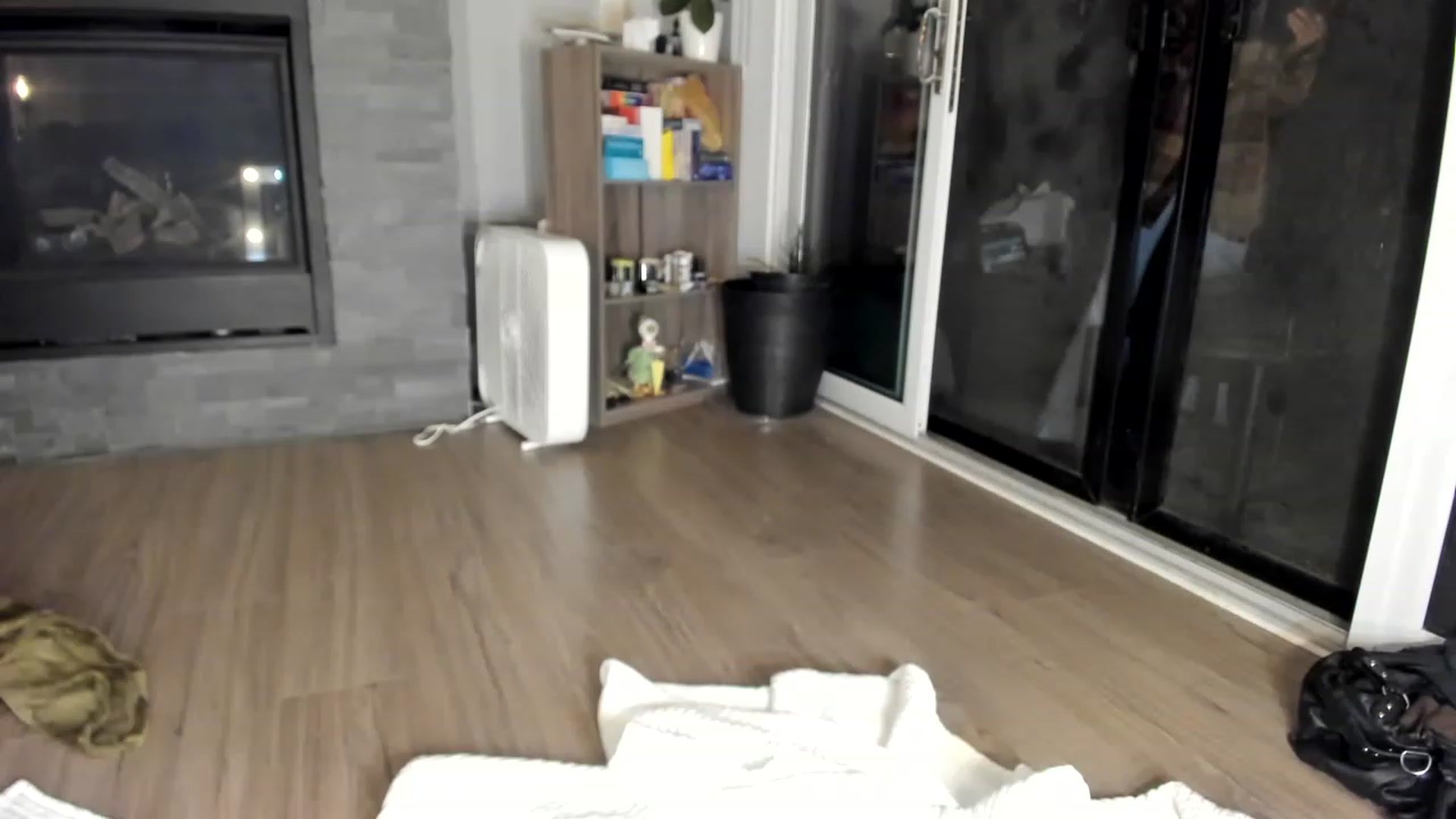 Gallery image thumbnail from Laurel's myfreecams stream on, 05/29/2023, 07:37 image 6 of 20