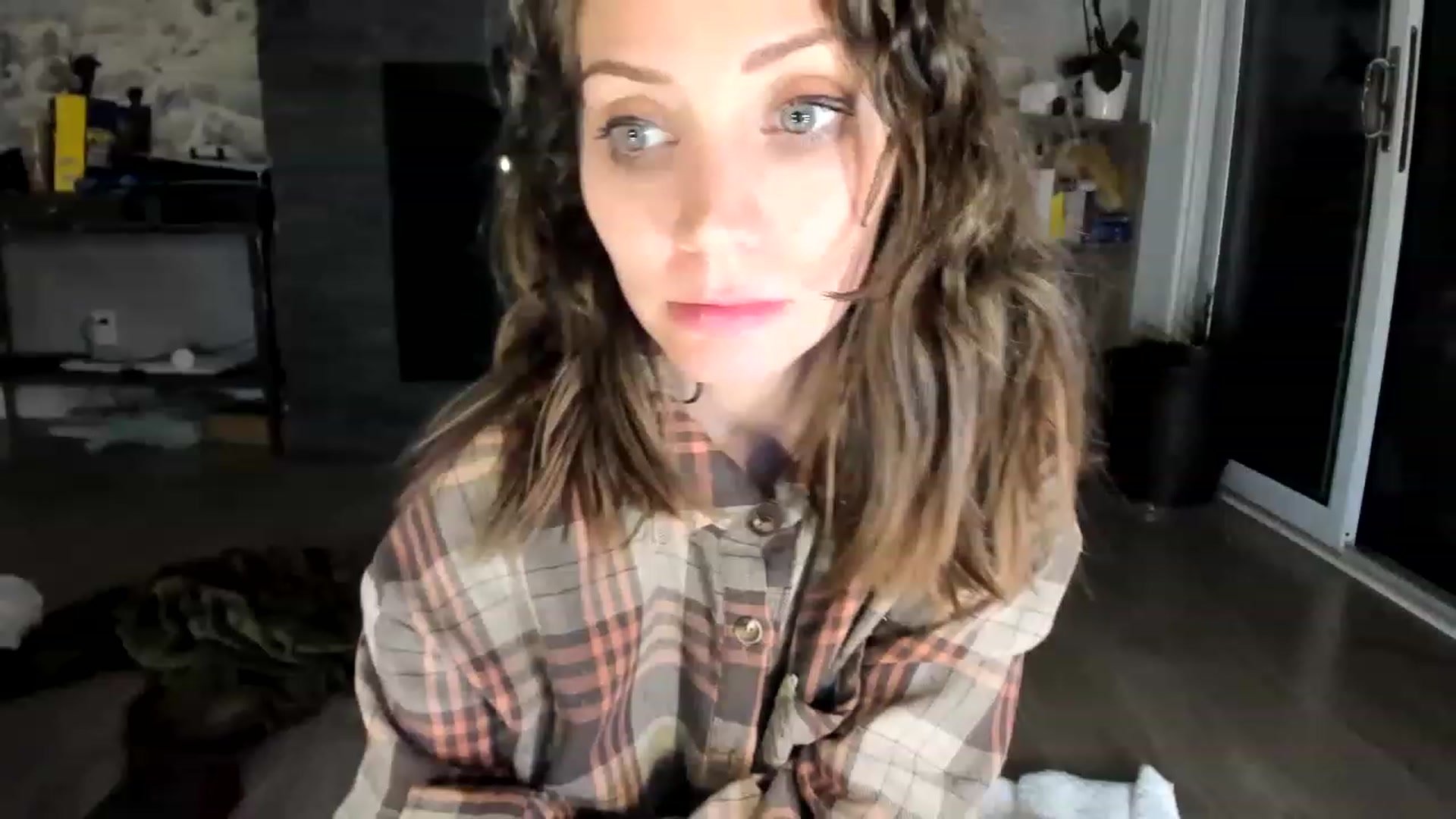 Gallery image thumbnail from Laurel's myfreecams stream on, 05/29/2023, 08:02 image 13 of 20