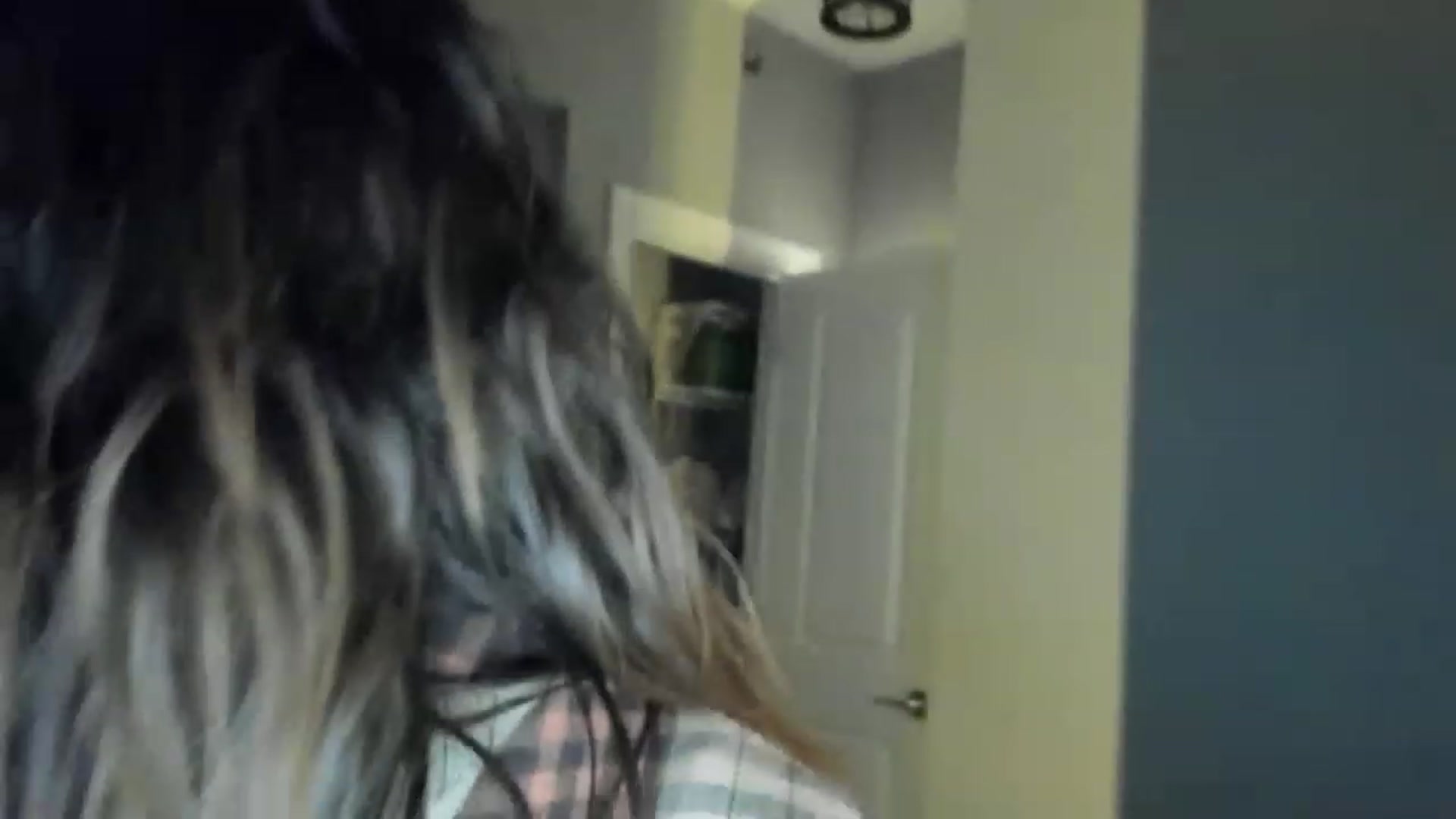 Gallery image thumbnail from Laurel's myfreecams stream on, 05/29/2023, 08:12 image 7 of 20