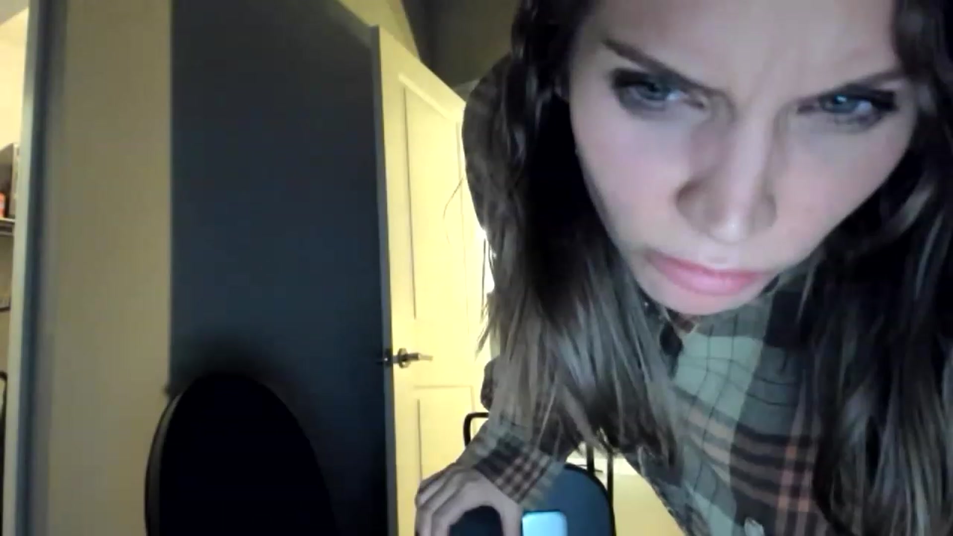 Gallery image thumbnail from Laurel's myfreecams stream on, 05/29/2023, 08:12 image 11 of 20