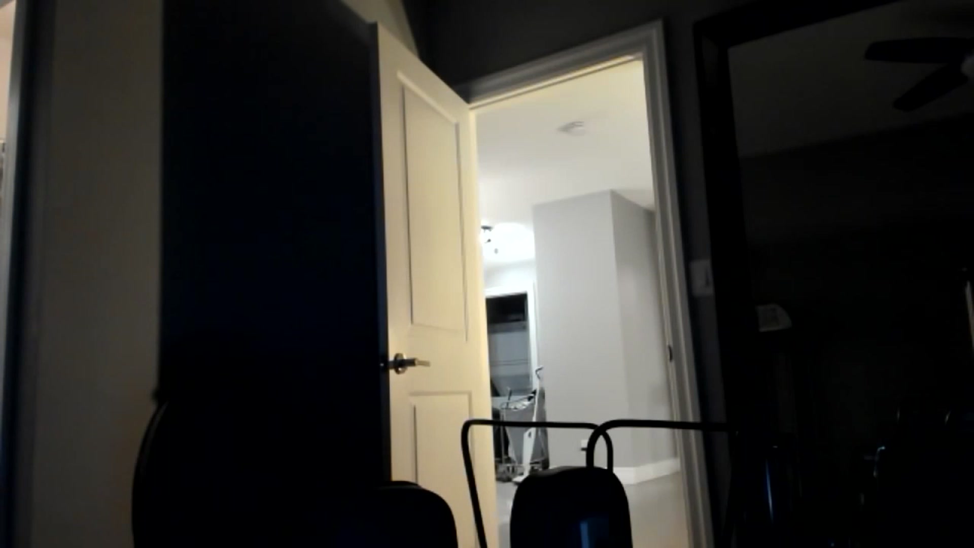 Gallery image thumbnail from Laurel's myfreecams stream on, 05/29/2023, 08:12 image 14 of 20