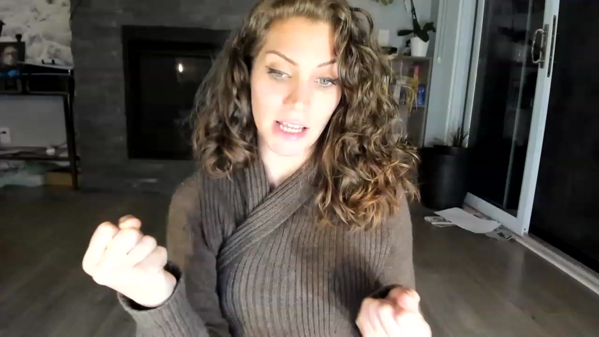 Gallery image thumbnail from Laurel's myfreecams stream on, 06/03/2023, 05:05 image 6 of 20