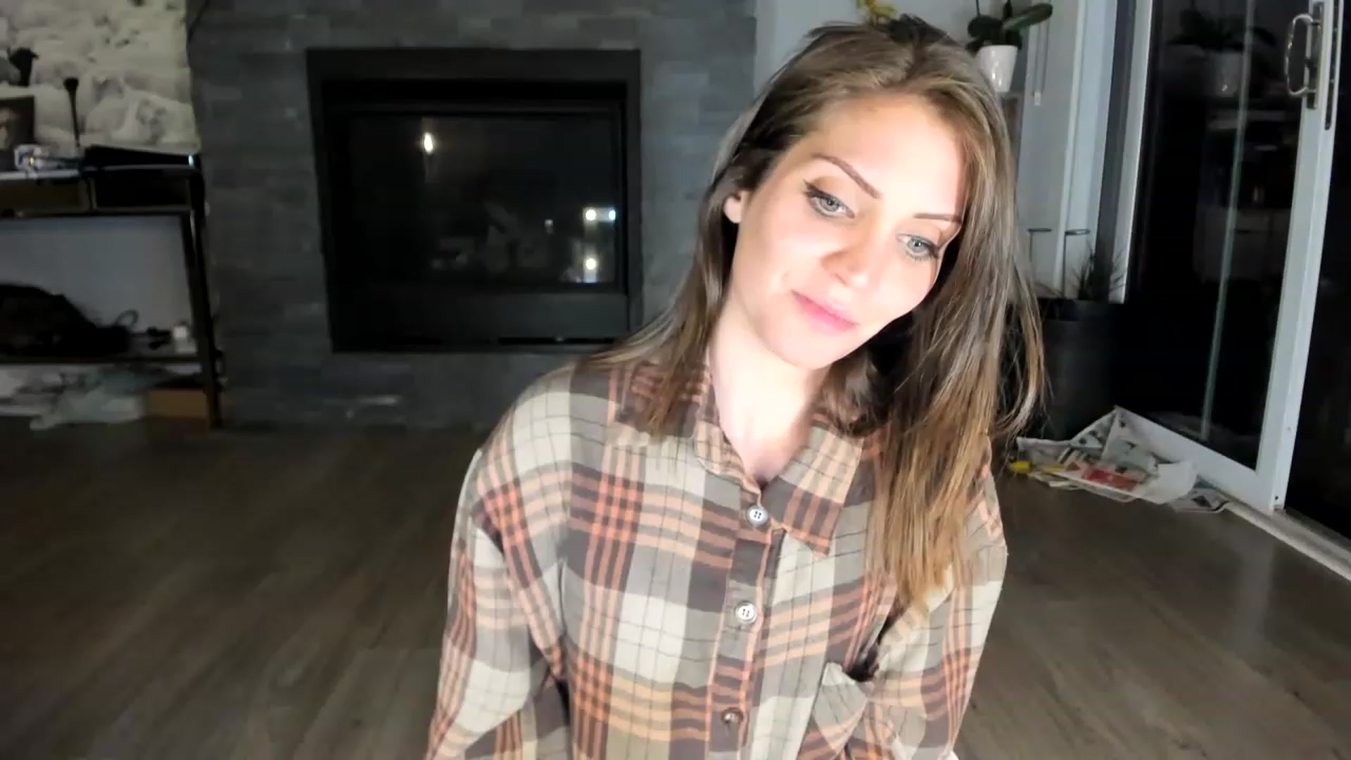 Gallery image thumbnail from Laurel's myfreecams stream on, 06/10/2023, 03:42 image 13 of 20
