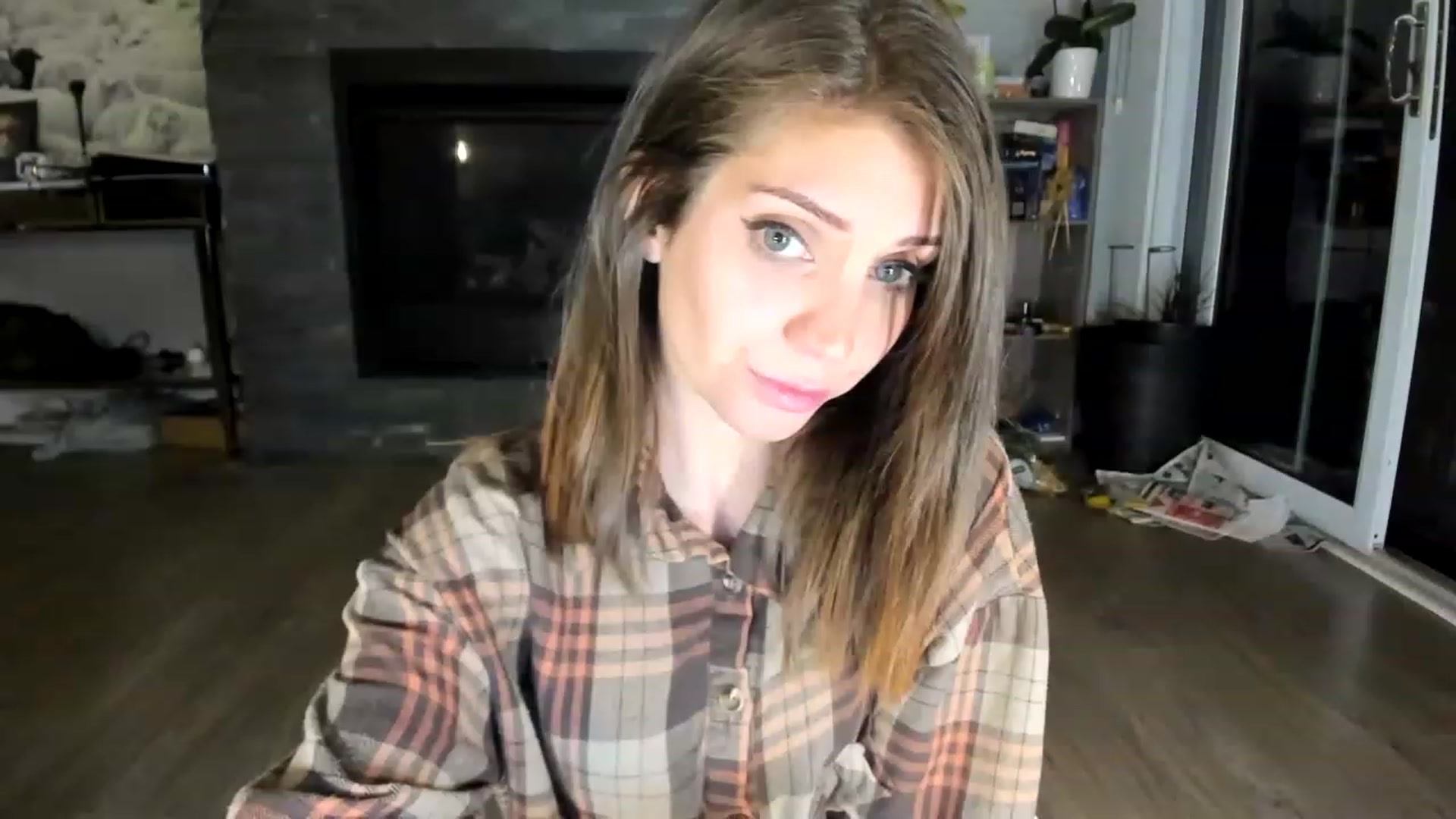 Gallery image thumbnail from Laurel's myfreecams stream on, 06/10/2023, 03:42 image 9 of 20