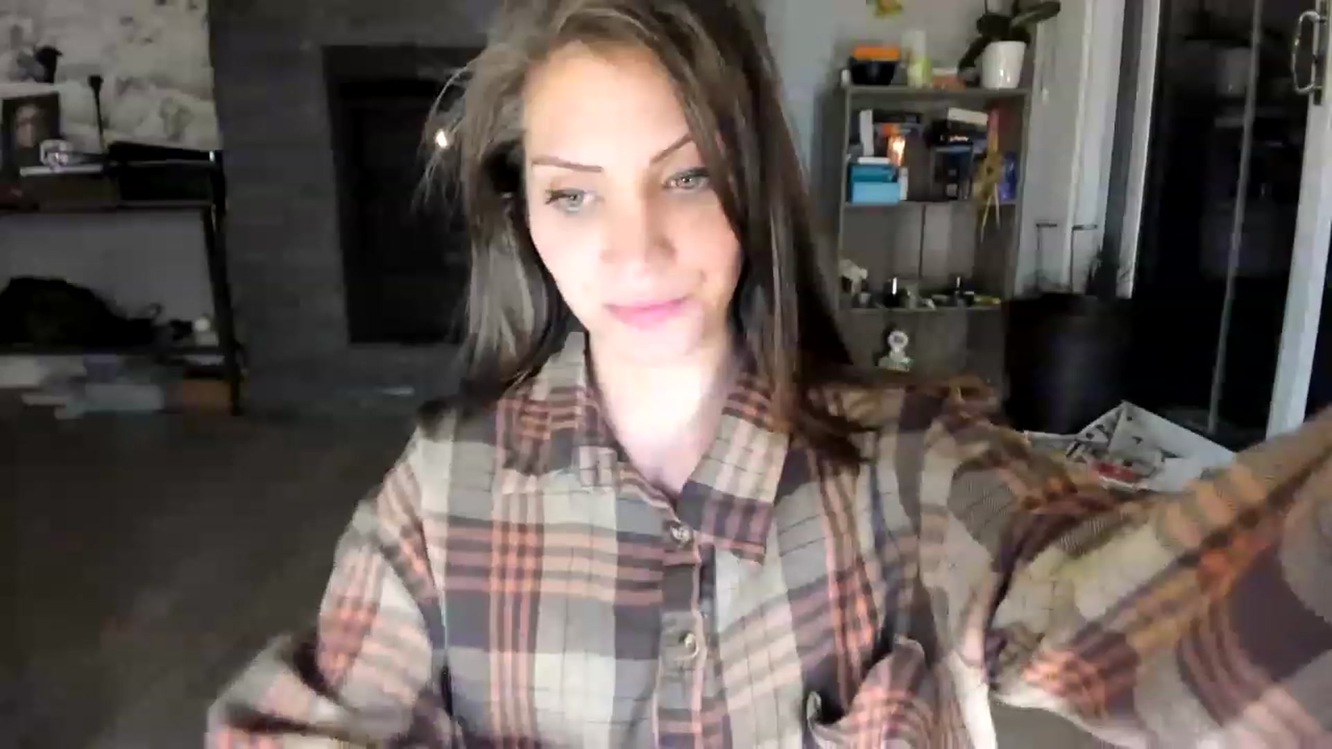 Gallery image thumbnail from Laurel's myfreecams stream on, 06/10/2023, 03:42 image 19 of 20