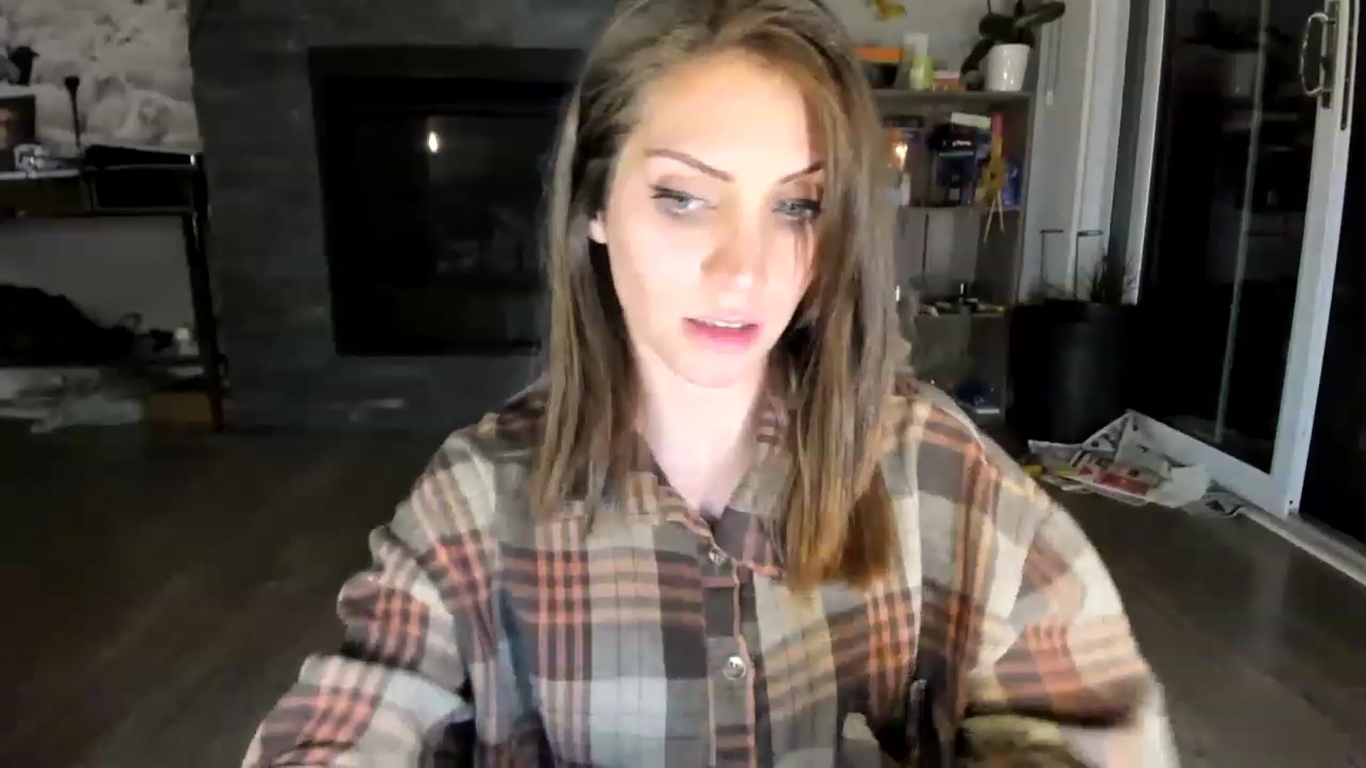 Gallery image thumbnail from Laurel's myfreecams stream on, 06/10/2023, 03:42 image 16 of 20