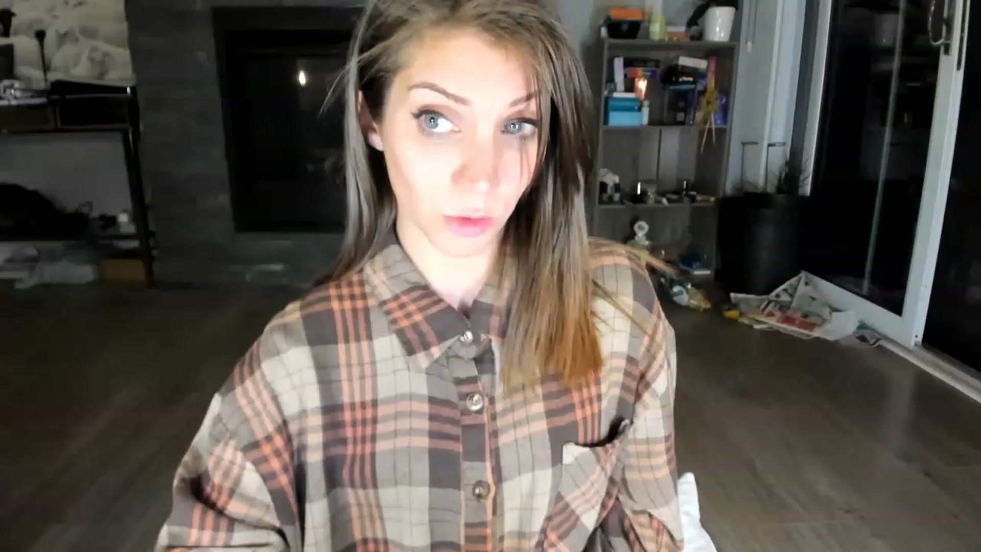 Gallery image thumbnail from Laurel's myfreecams stream on, 06/10/2023, 04:39 image 8 of 20