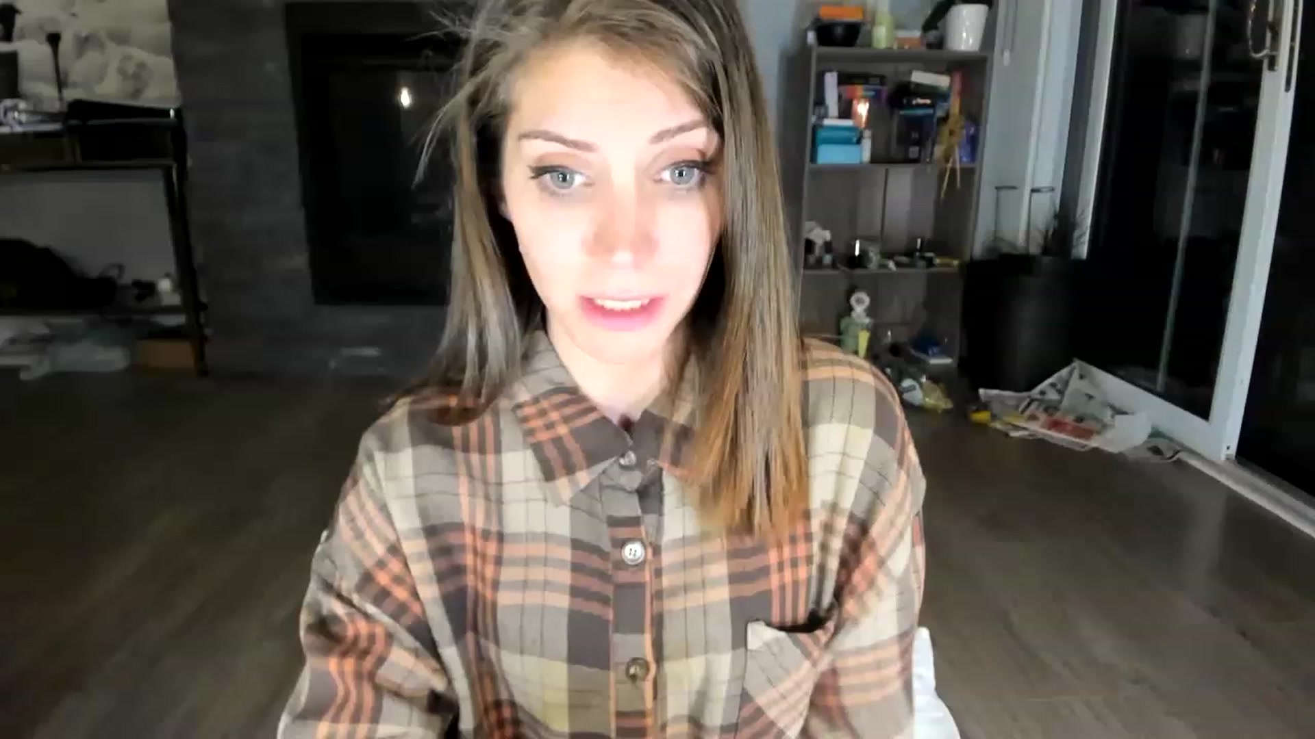 Gallery image thumbnail from Laurel's myfreecams stream on, 06/10/2023, 04:39 image 13 of 20