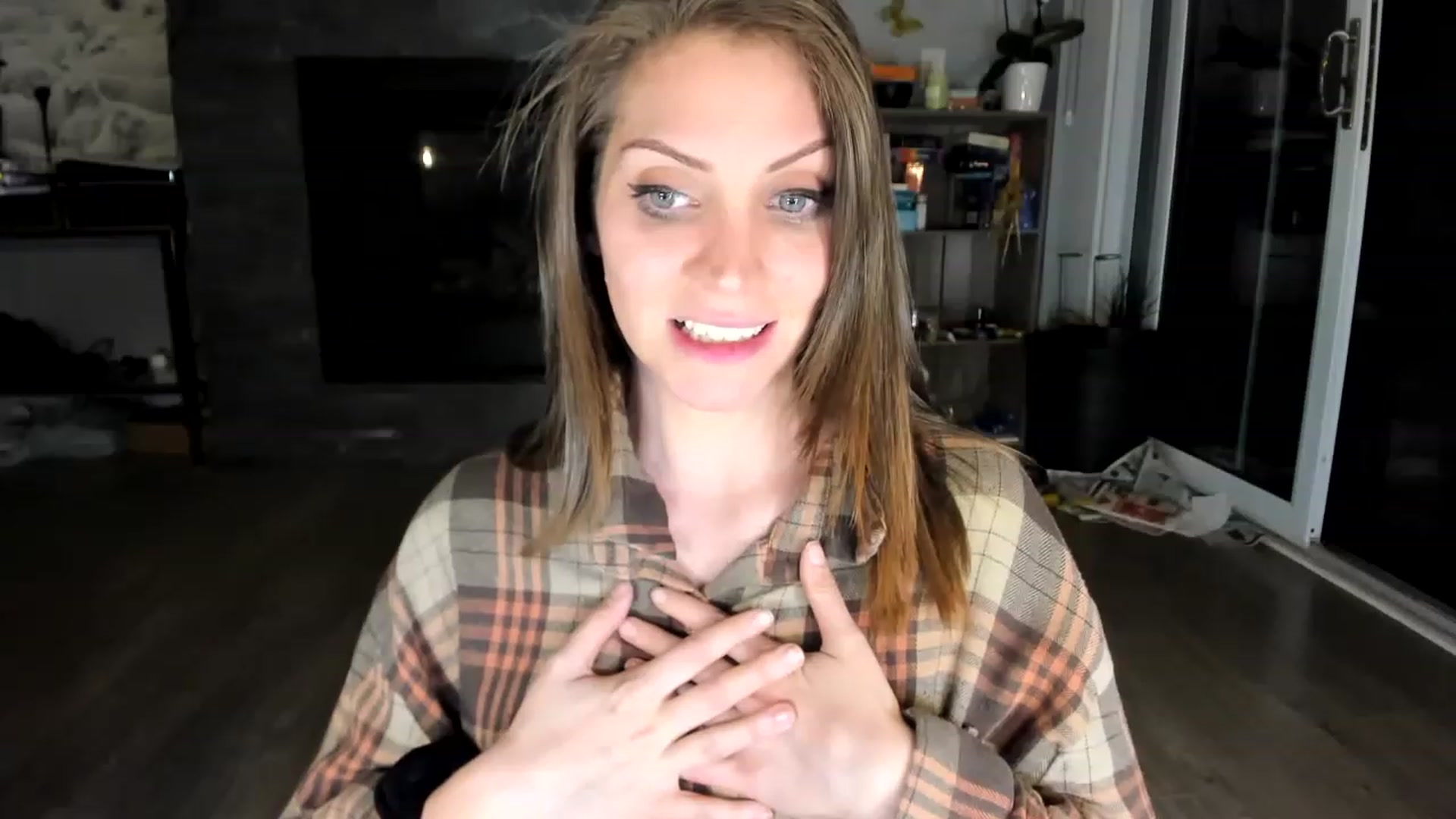 Gallery image thumbnail from Laurel's myfreecams stream on, 06/10/2023, 05:34 image 16 of 20