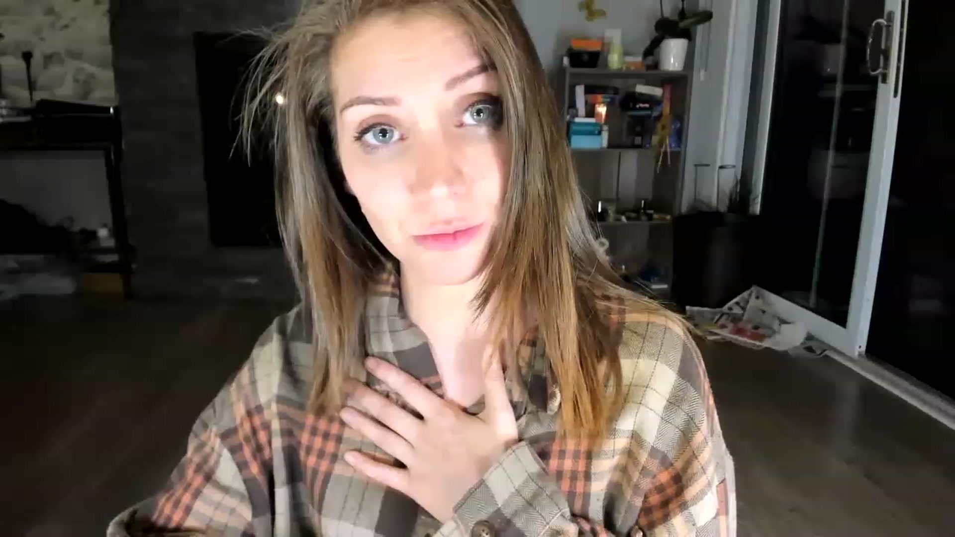 Gallery image thumbnail from Laurel's myfreecams stream on, 06/10/2023, 05:34 image 17 of 20