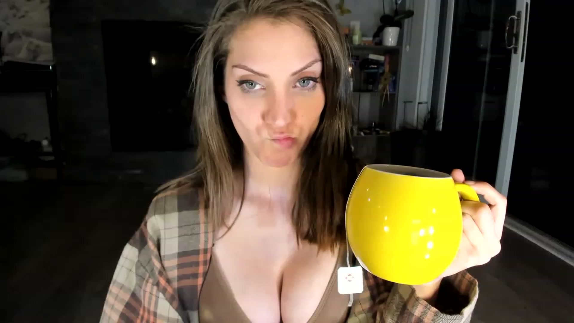 Gallery image thumbnail from Laurel's myfreecams stream on, 06/10/2023, 05:34 image 8 of 20