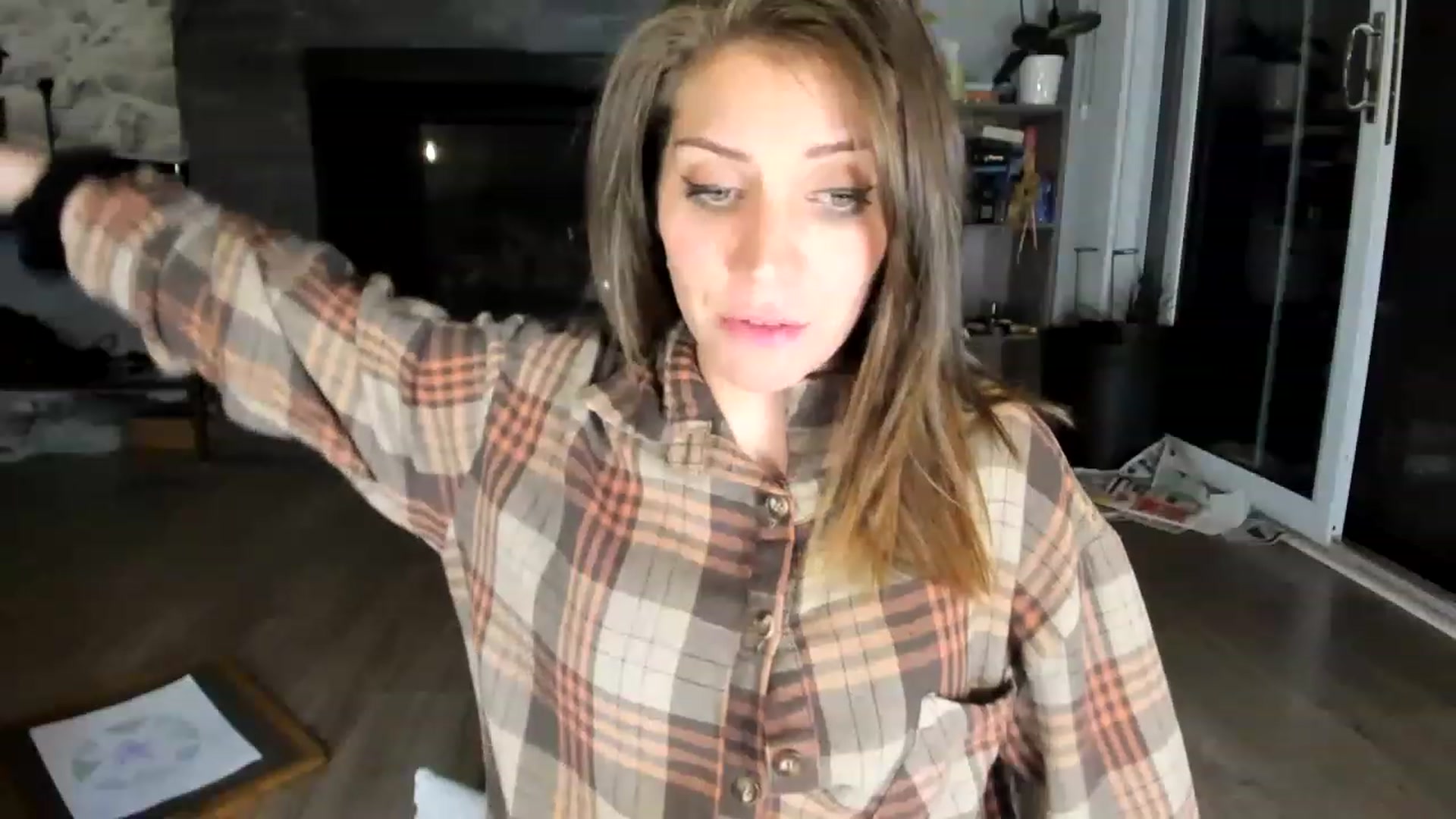 Gallery image thumbnail from Laurel's myfreecams stream on, 06/10/2023, 06:37 image 16 of 20