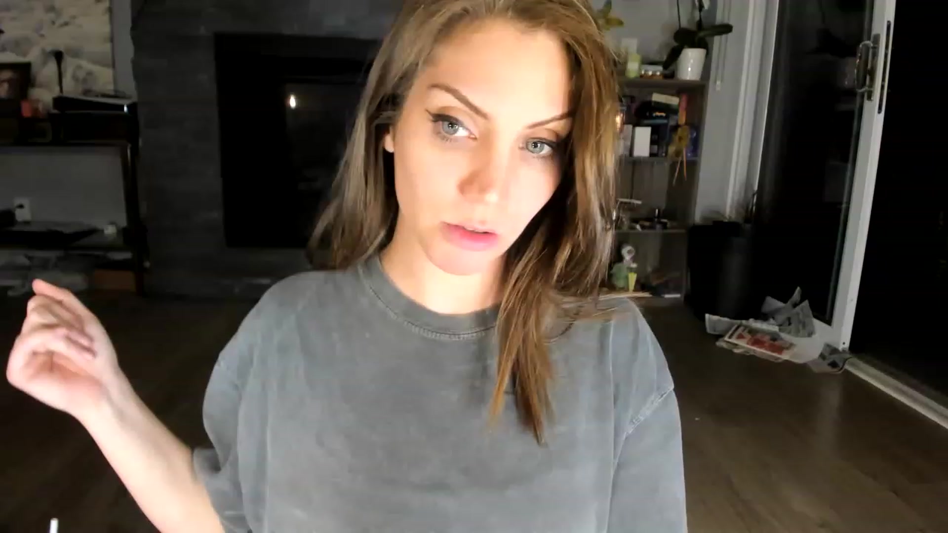 Gallery image thumbnail from Laurel's myfreecams stream on, 06/16/2023, 04:40 image 1 of 20