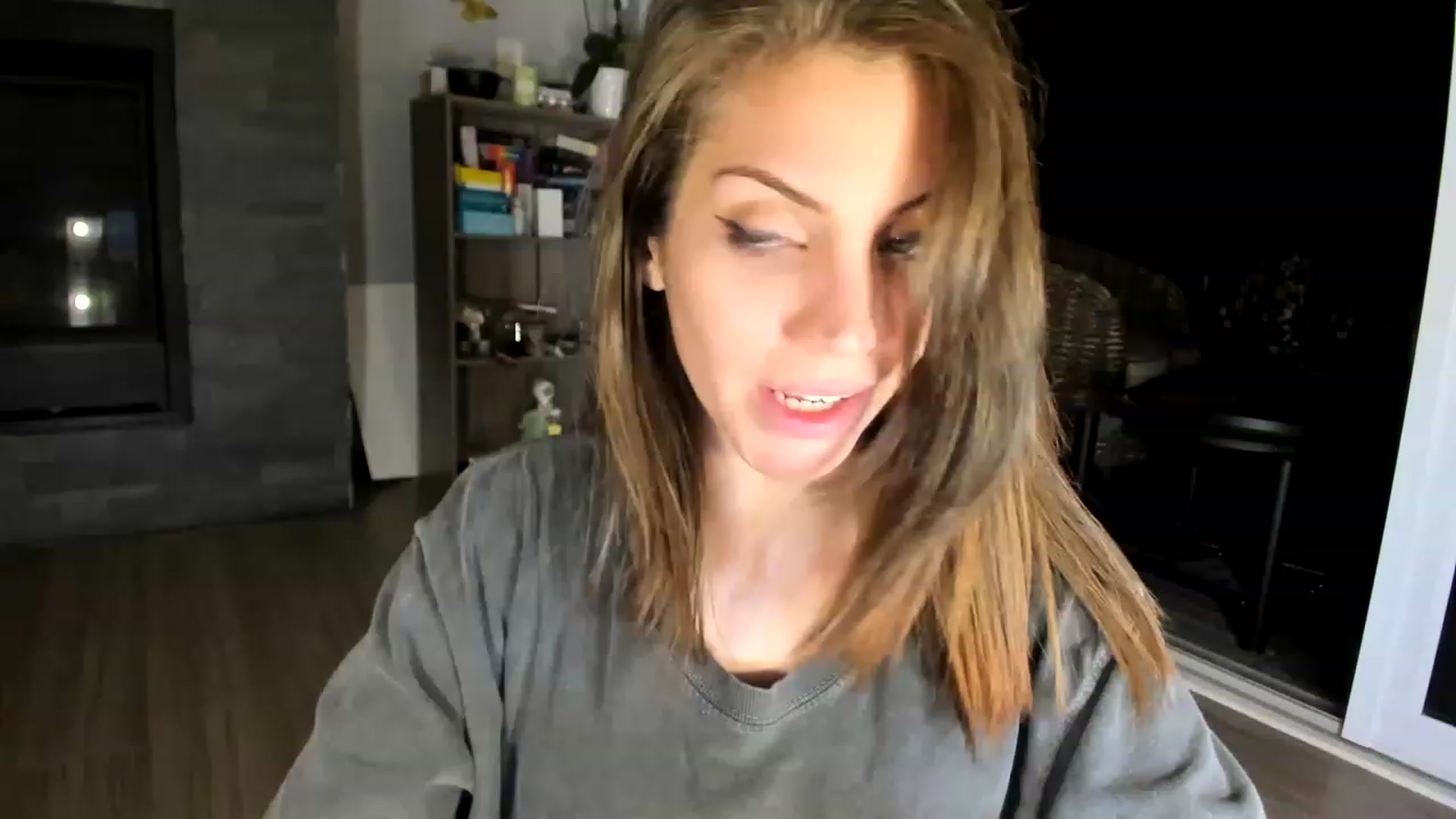 Gallery image thumbnail from Laurel's myfreecams stream on, 06/16/2023, 07:23 image 11 of 20