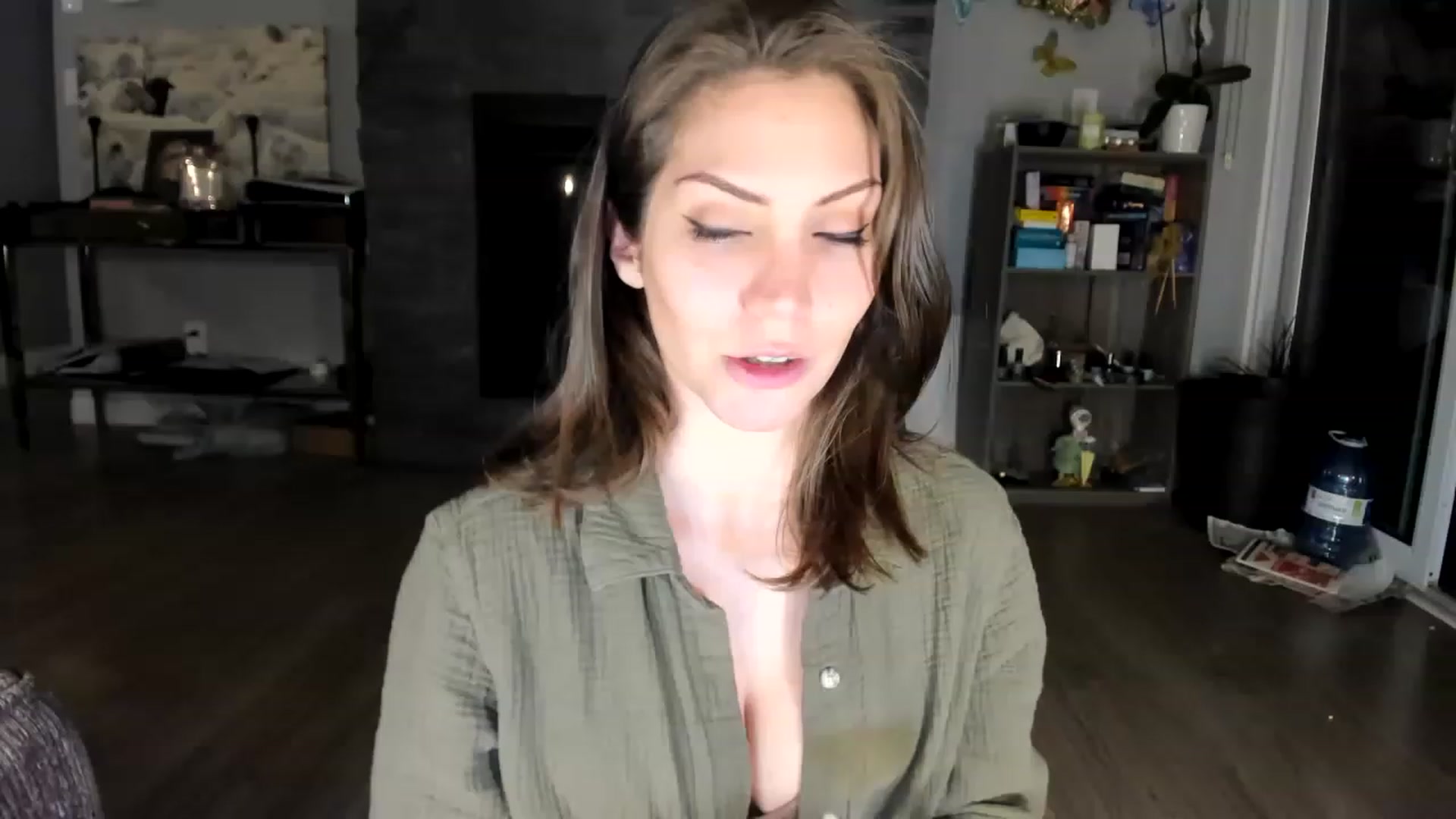 Gallery image thumbnail from Laurel's myfreecams stream on, 06/19/2023, 03:53 image 20 of 20