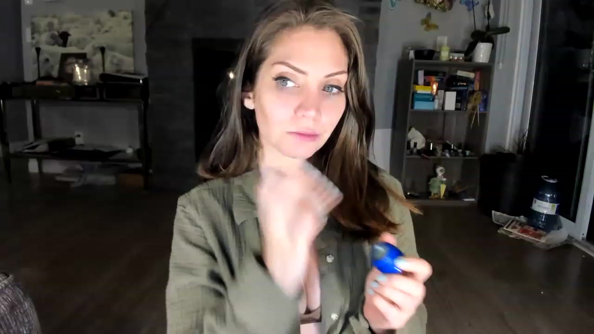 Gallery image thumbnail from Laurel's myfreecams stream on, 06/19/2023, 04:55 image 1 of 20