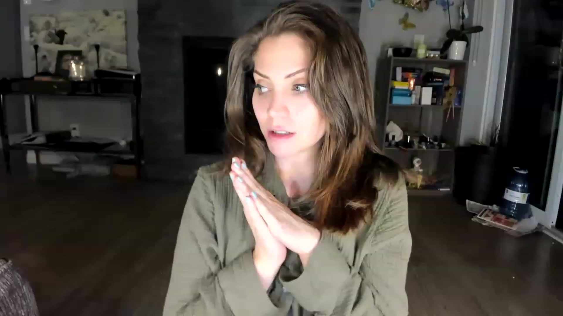 Gallery image thumbnail from Laurel's myfreecams stream on, 06/19/2023, 04:55 image 2 of 20