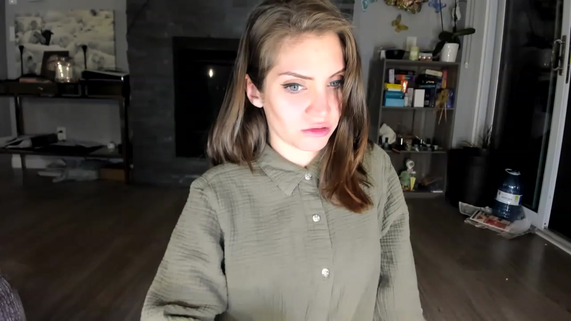 Gallery image thumbnail from Laurel's myfreecams stream on, 06/19/2023, 04:55 image 12 of 20