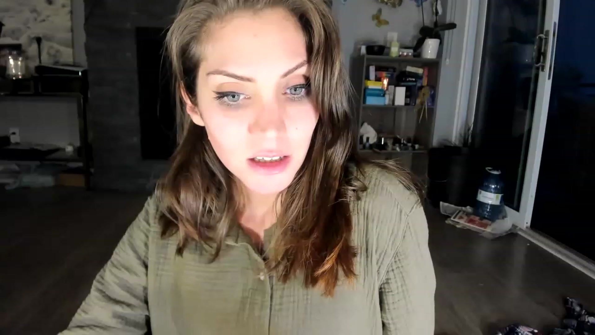 Gallery image thumbnail from Laurel's myfreecams stream on, 06/19/2023, 09:55 image 3 of 20