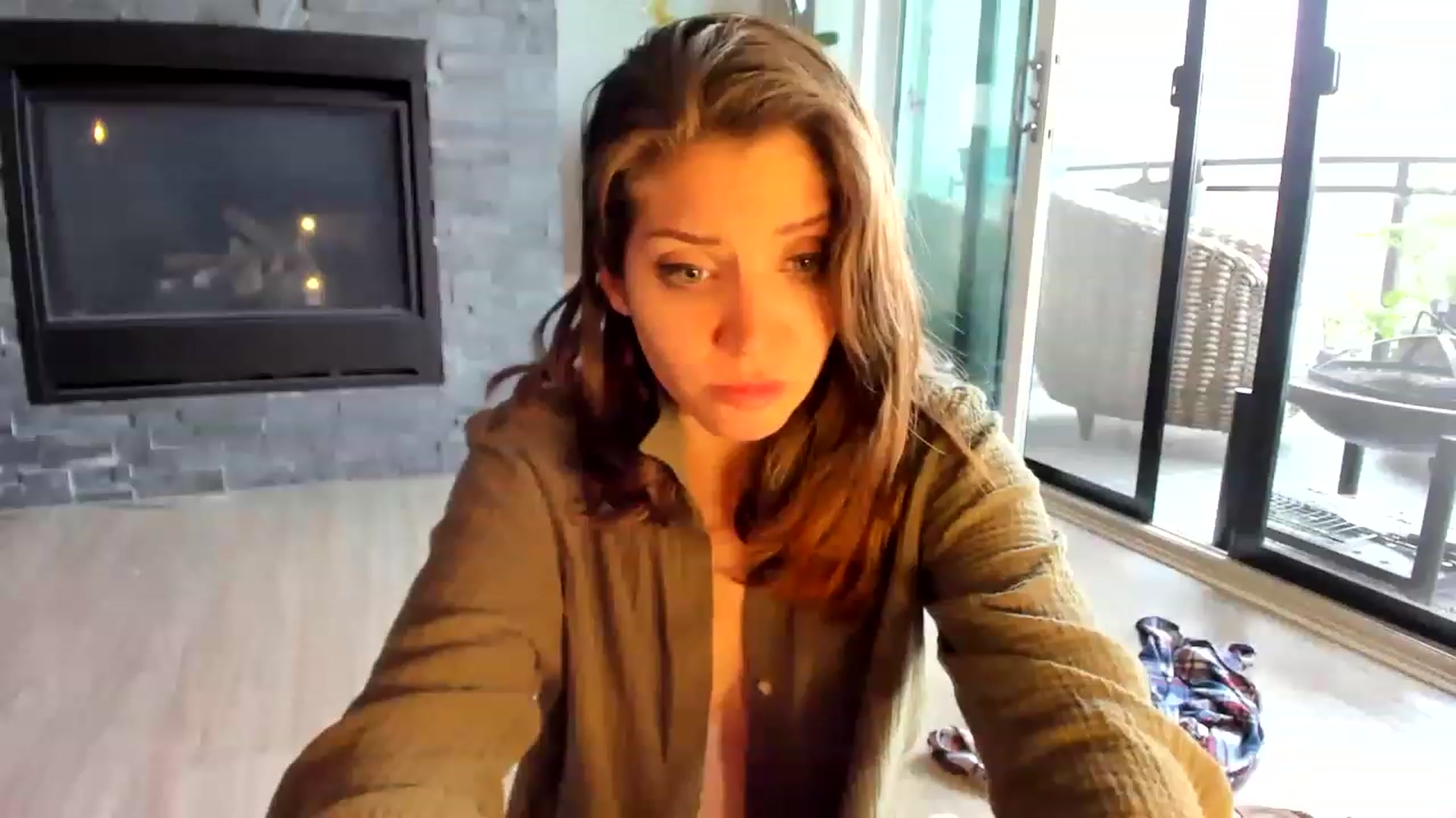 Gallery image thumbnail from Laurel's myfreecams stream on, 06/19/2023, 13:54 image 13 of 20