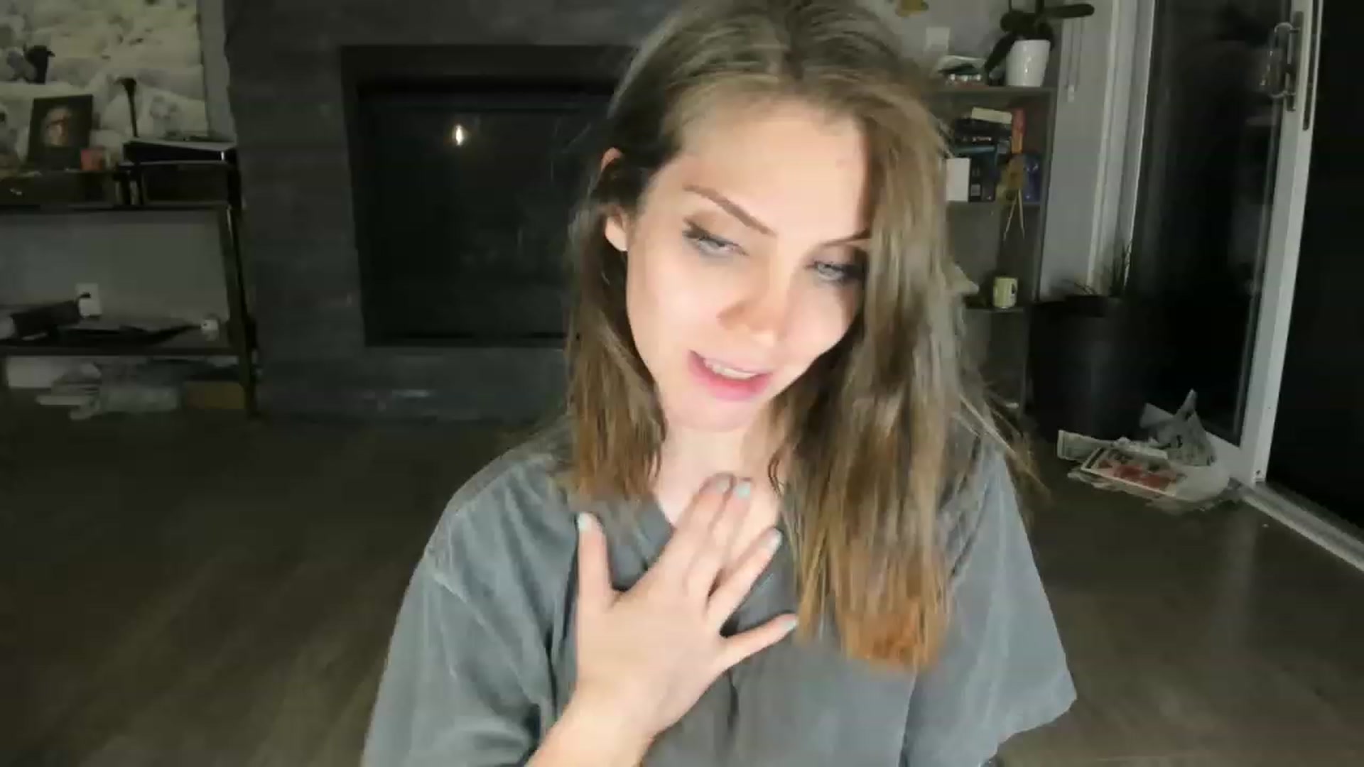 Gallery image thumbnail from Laurel's myfreecams stream on, 06/23/2023, 08:05 image 16 of 20
