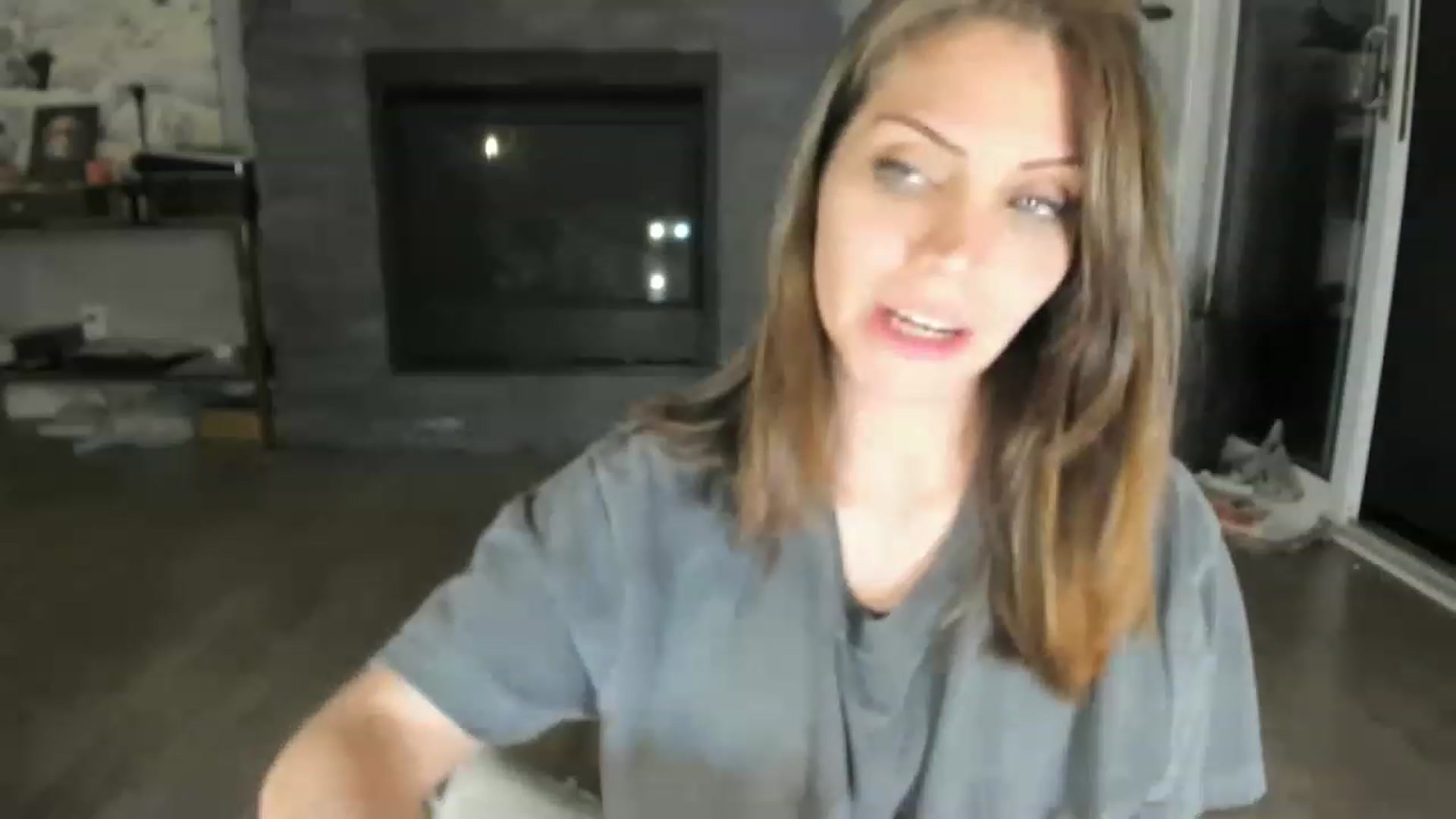 Gallery image thumbnail from Laurel's myfreecams stream on, 06/23/2023, 08:05 image 18 of 20