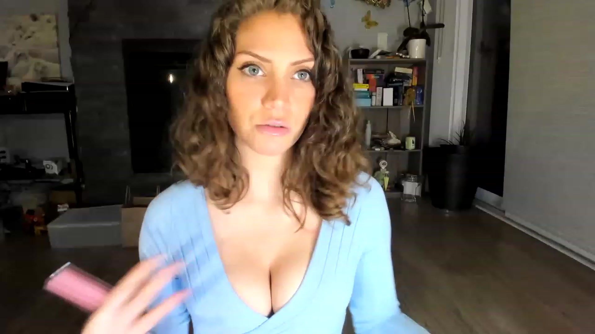 Gallery image thumbnail from Laurel's myfreecams stream on, 06/29/2023, 05:22 image 12 of 20