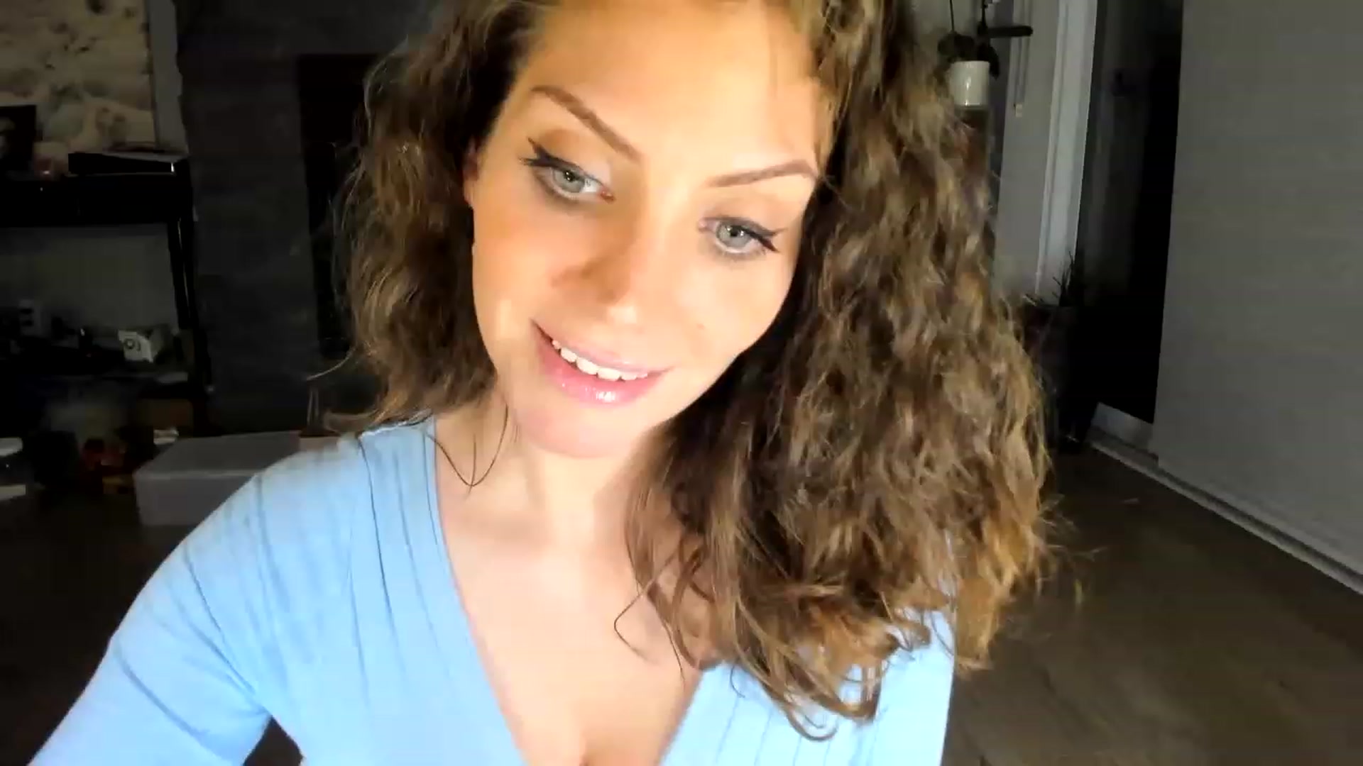 Gallery image thumbnail from Laurel's myfreecams stream on, 06/29/2023, 06:19 image 16 of 20